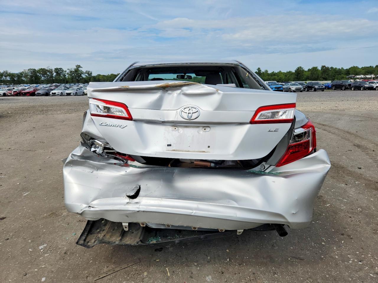 2013 Toyota Camry Le Silver vin: 4T4BF1FK9DR329236