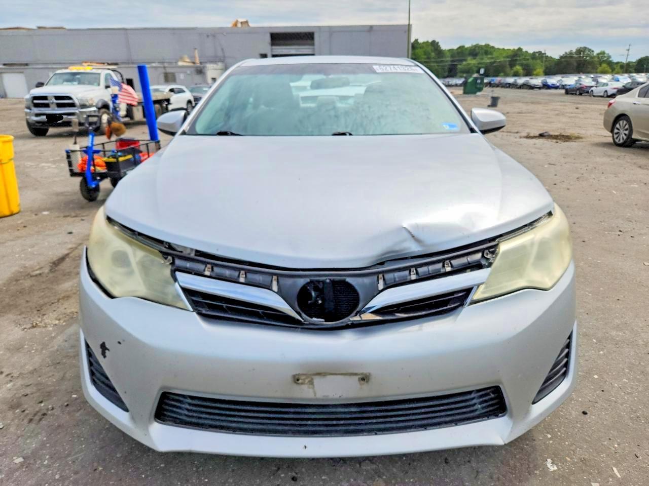 2013 Toyota Camry Le Silver vin: 4T4BF1FK9DR329236