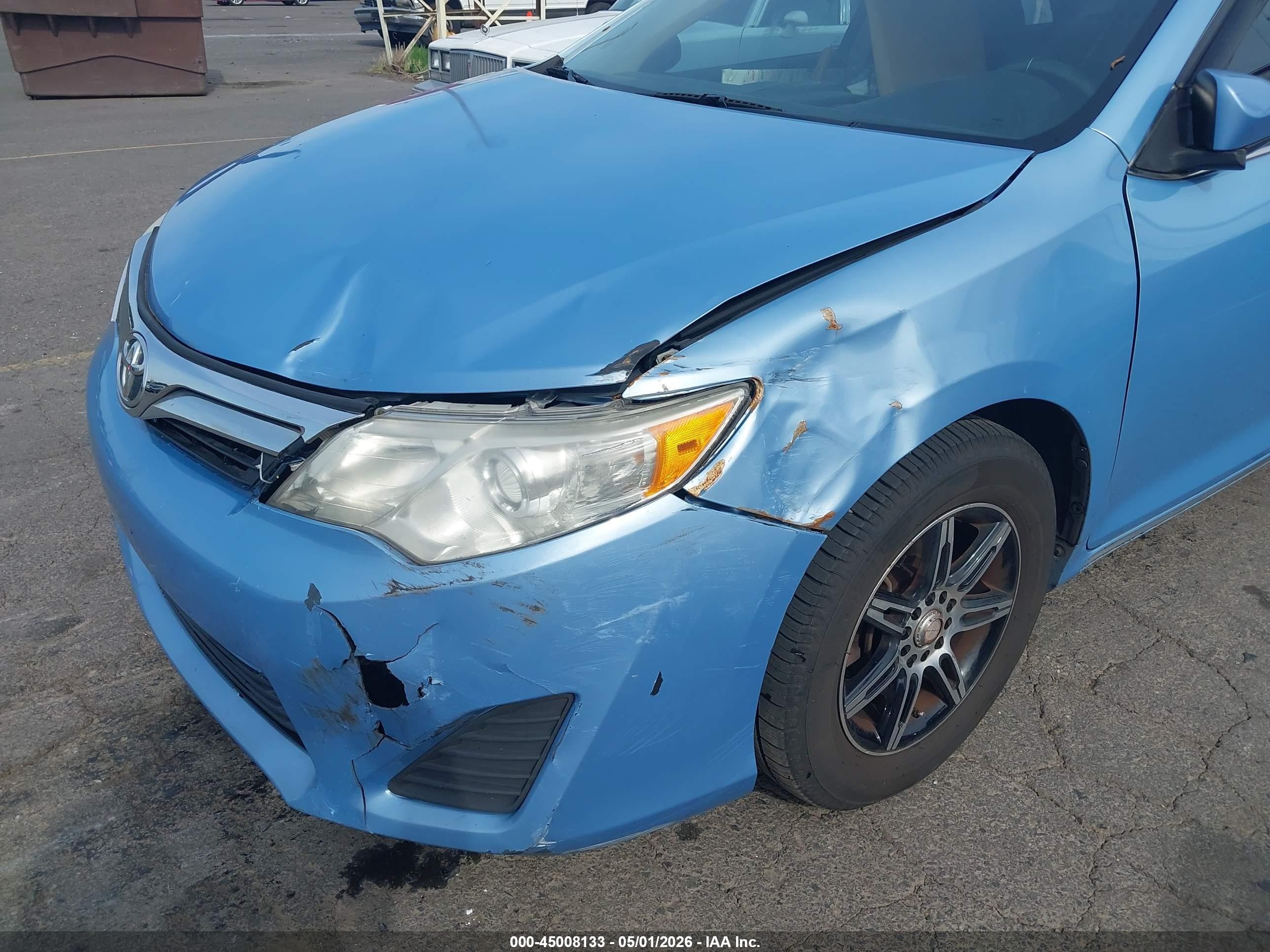 2013 Toyota Camry Le Light Blue vin: 4T4BF1FK9DR329317