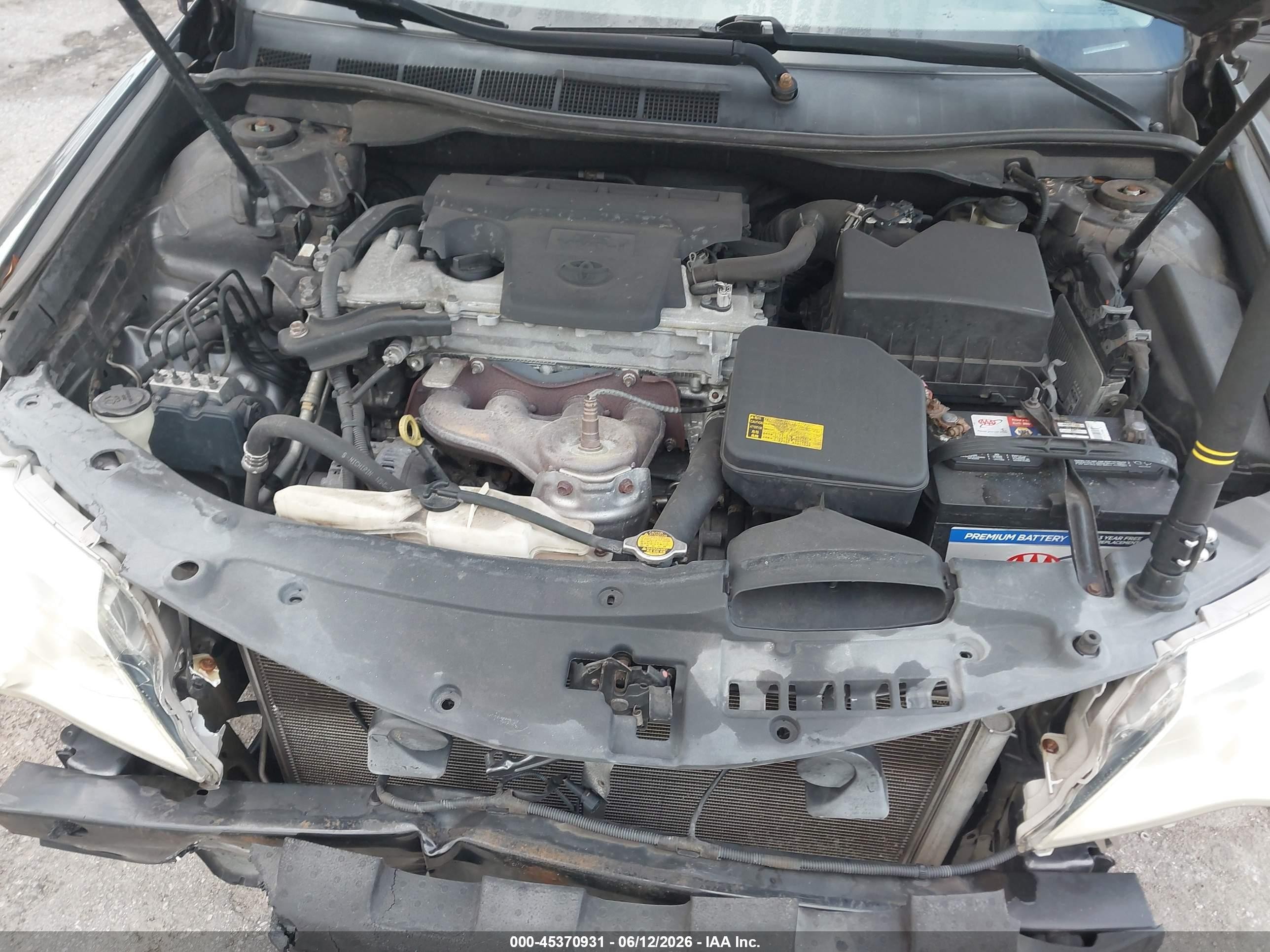 2014 Toyota Camry Le Gray vin: 4T4BF1FK9ER338293