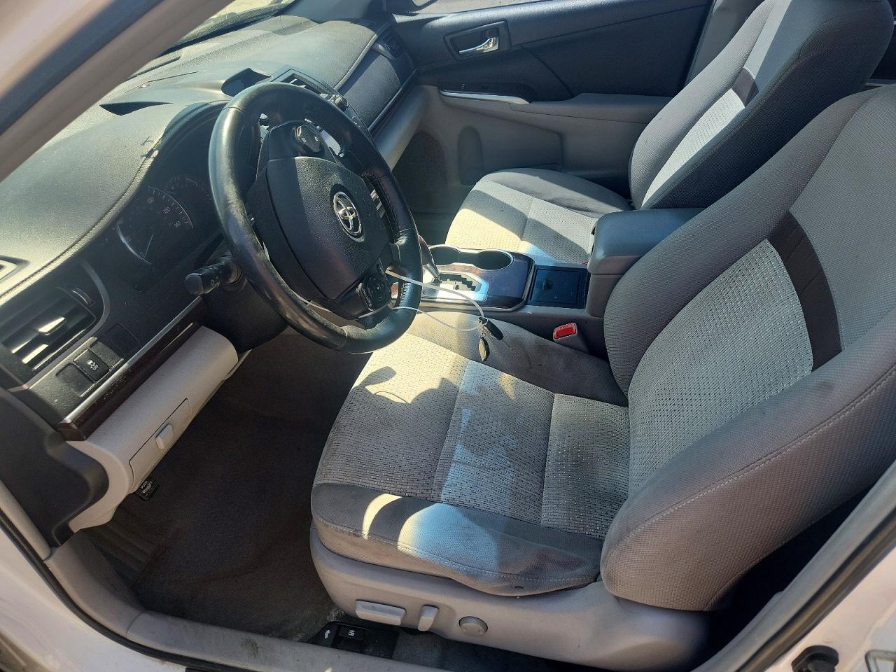 2014 Toyota Camry Xle White vin: 4T4BF1FK9ER345101