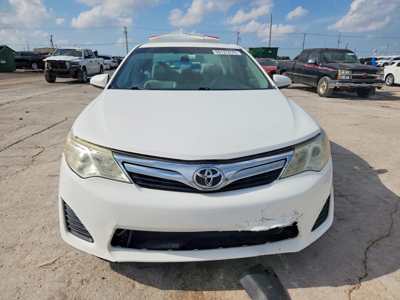 2014 Toyota Camry Le White vin: 4T4BF1FK9ER349858