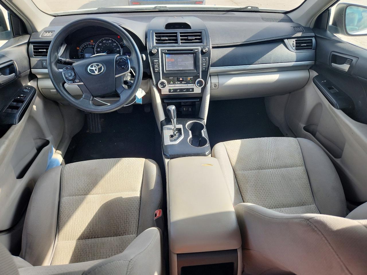 2014 Toyota Camry Le White vin: 4T4BF1FK9ER349858