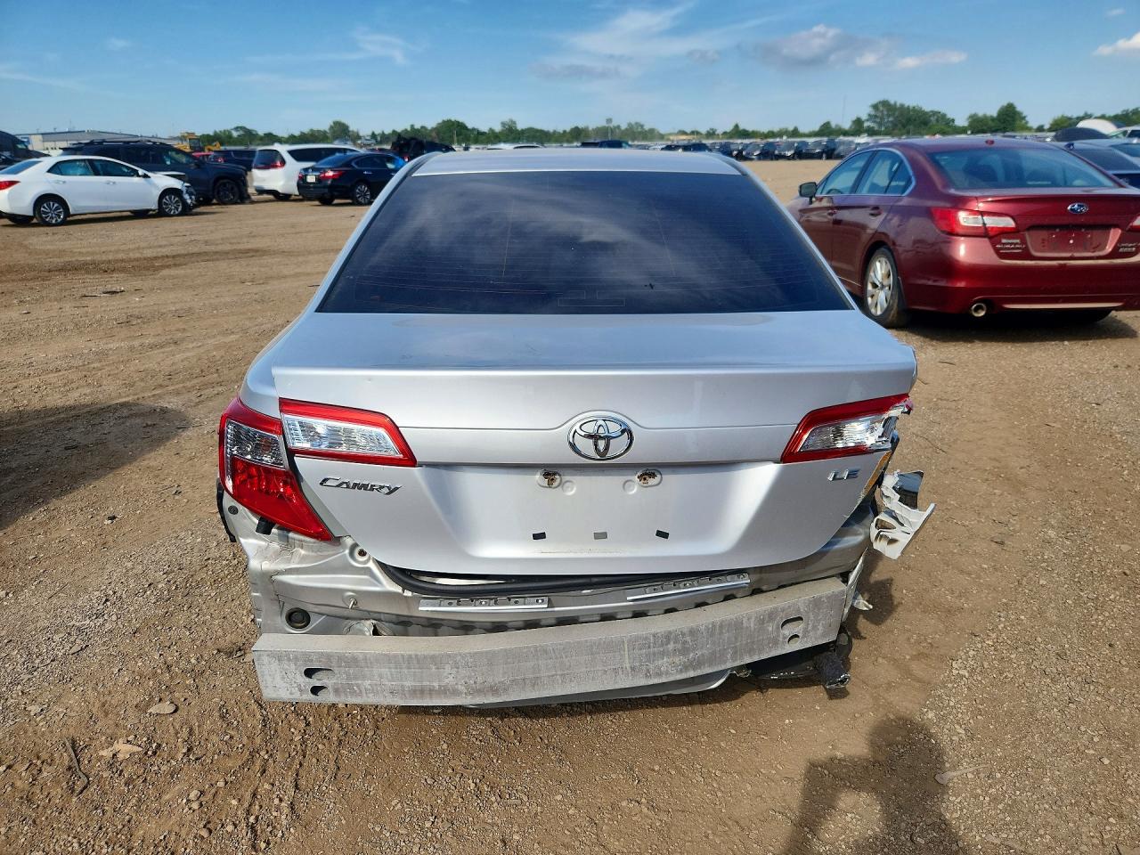 2014 Toyota Camry Le Silver vin: 4T4BF1FK9ER360262