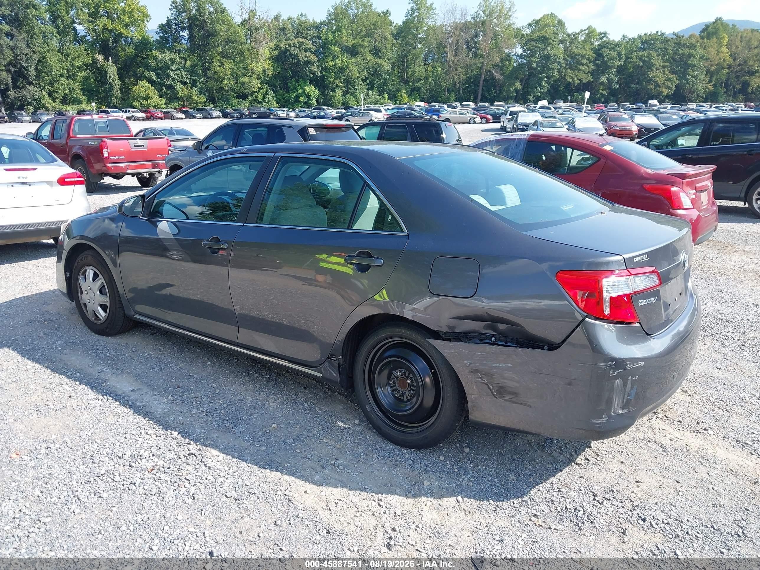 2014 Toyota Camry Le Gray vin: 4T4BF1FK9ER369429
