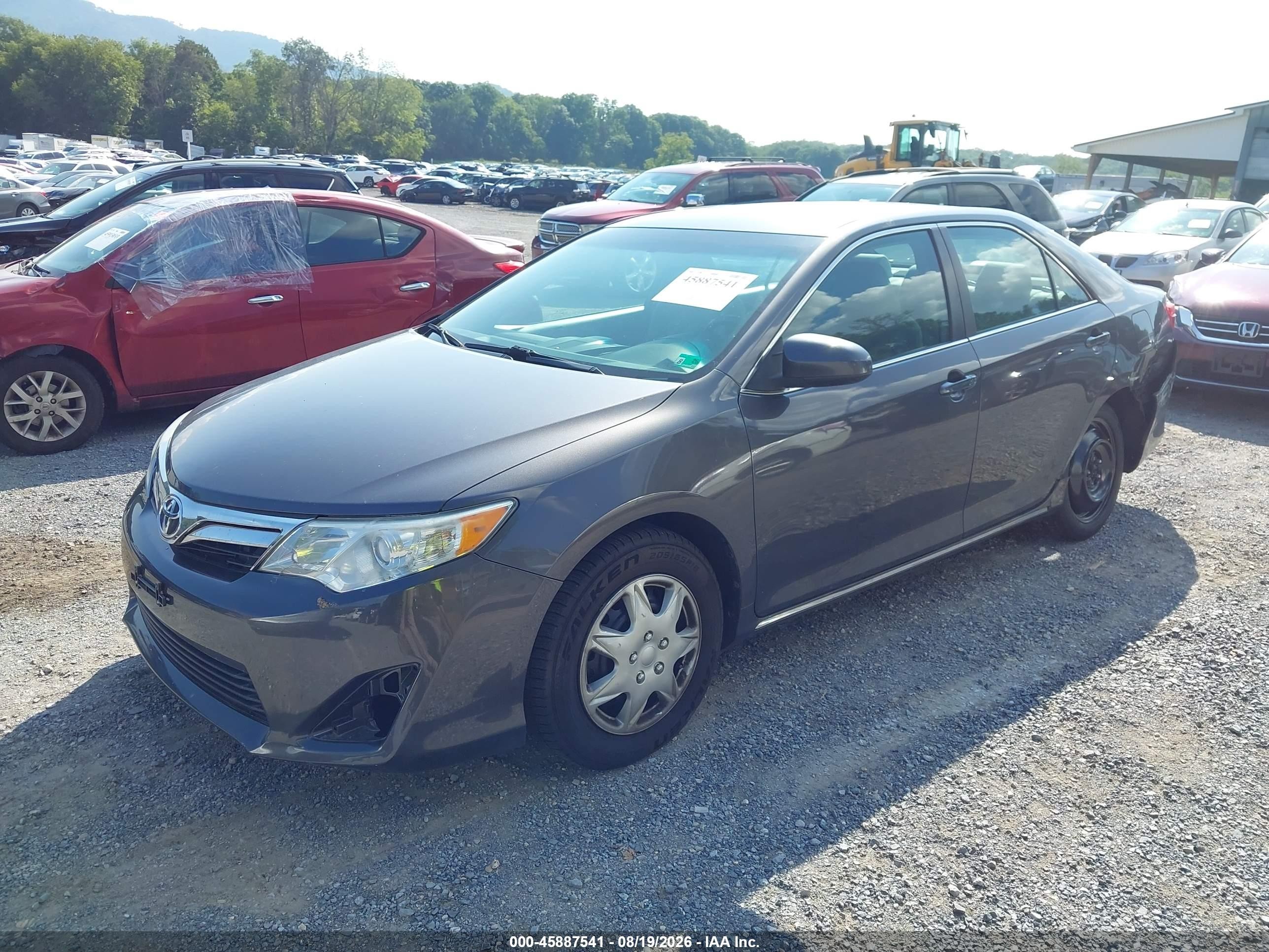 2014 Toyota Camry Le Gray vin: 4T4BF1FK9ER369429