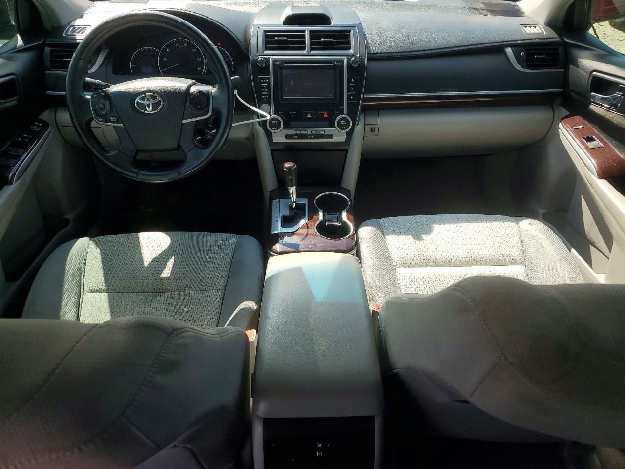 2014 Toyota Camry Xle Silver vin: 4T4BF1FK9ER369625