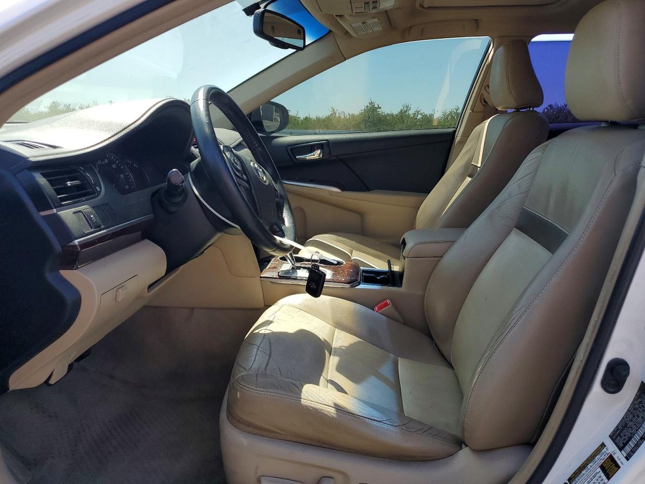 2014 Toyota Camry Xle White vin: 4T4BF1FK9ER371956