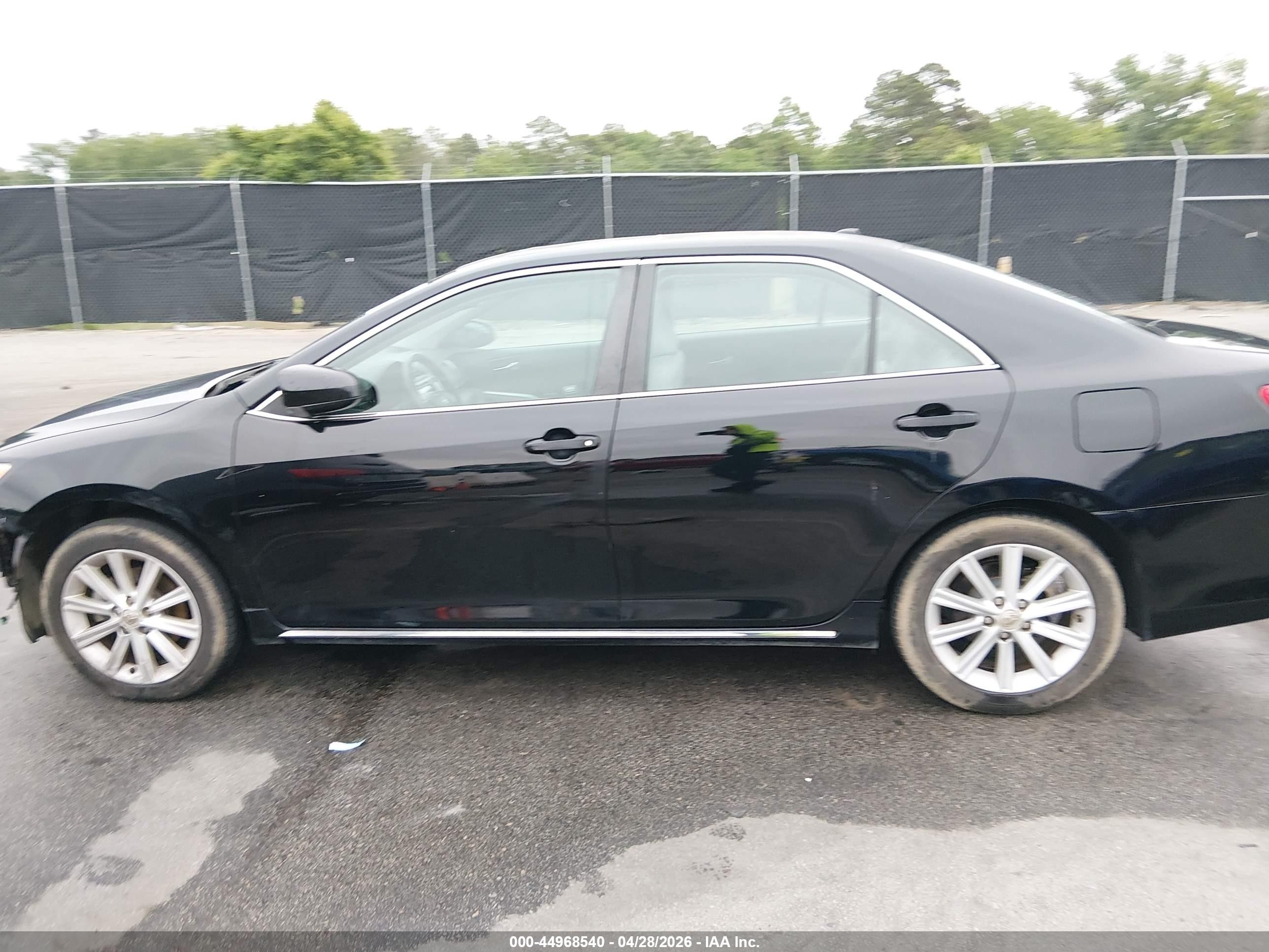 2014 Toyota Camry Xle Black vin: 4T4BF1FK9ER374548