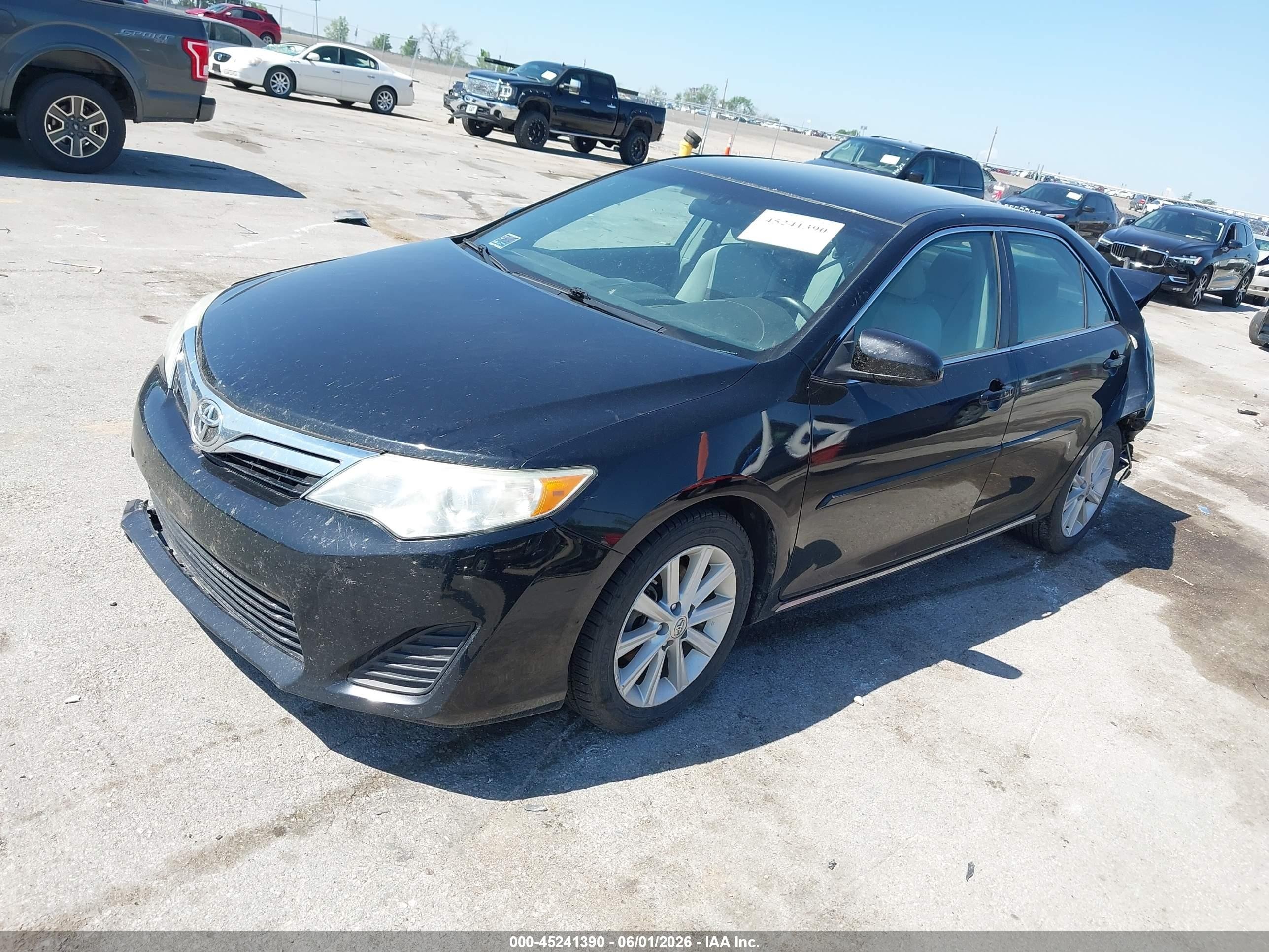 2014 Toyota Camry Le Black vin: 4T4BF1FK9ER377238