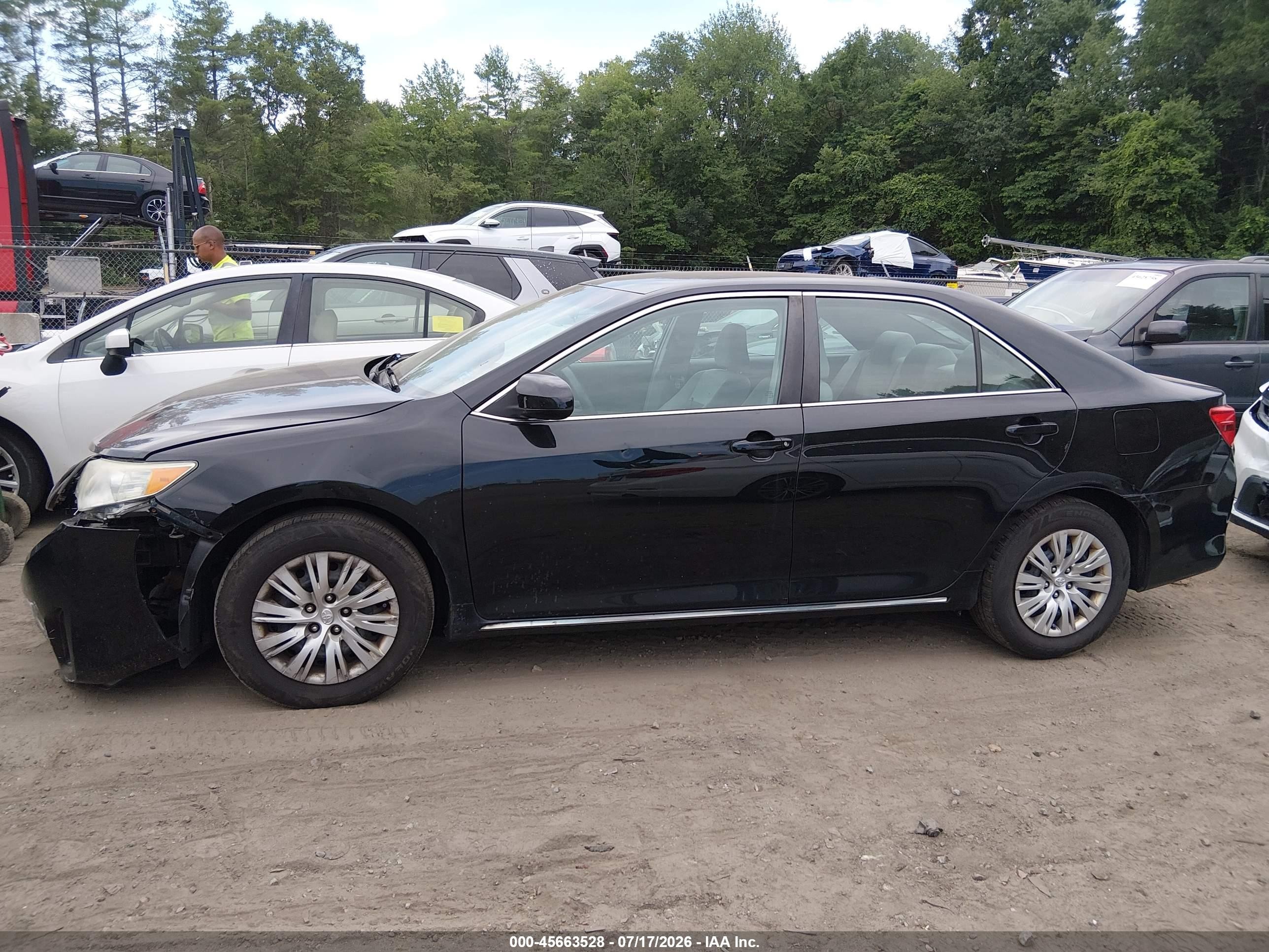 2014 Toyota Camry Le Черный vin: 4T4BF1FK9ER378955