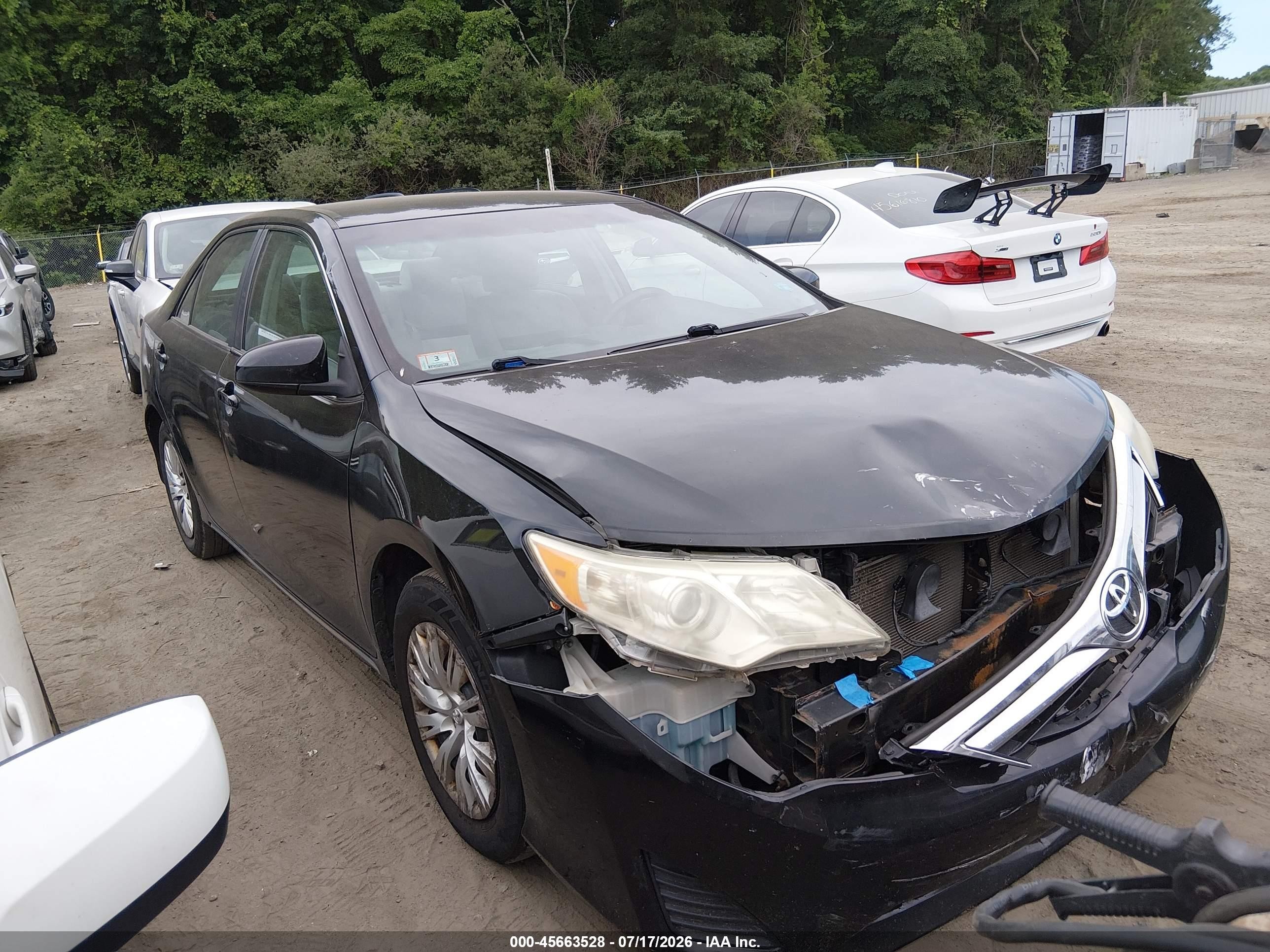 2014 Toyota Camry Le Черный vin: 4T4BF1FK9ER378955