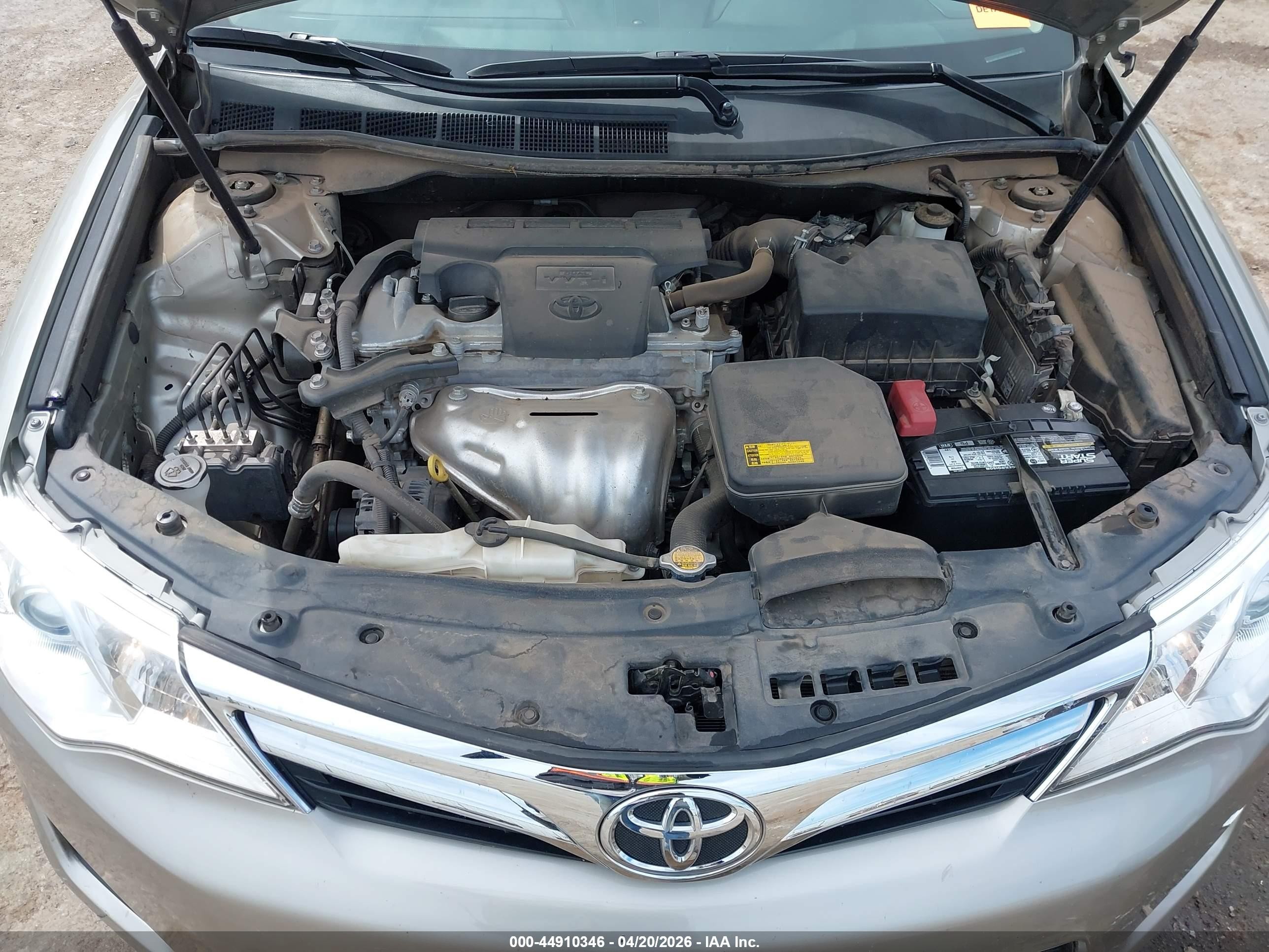 2014 Toyota Camry Le Бежевый vin: 4T4BF1FK9ER379412