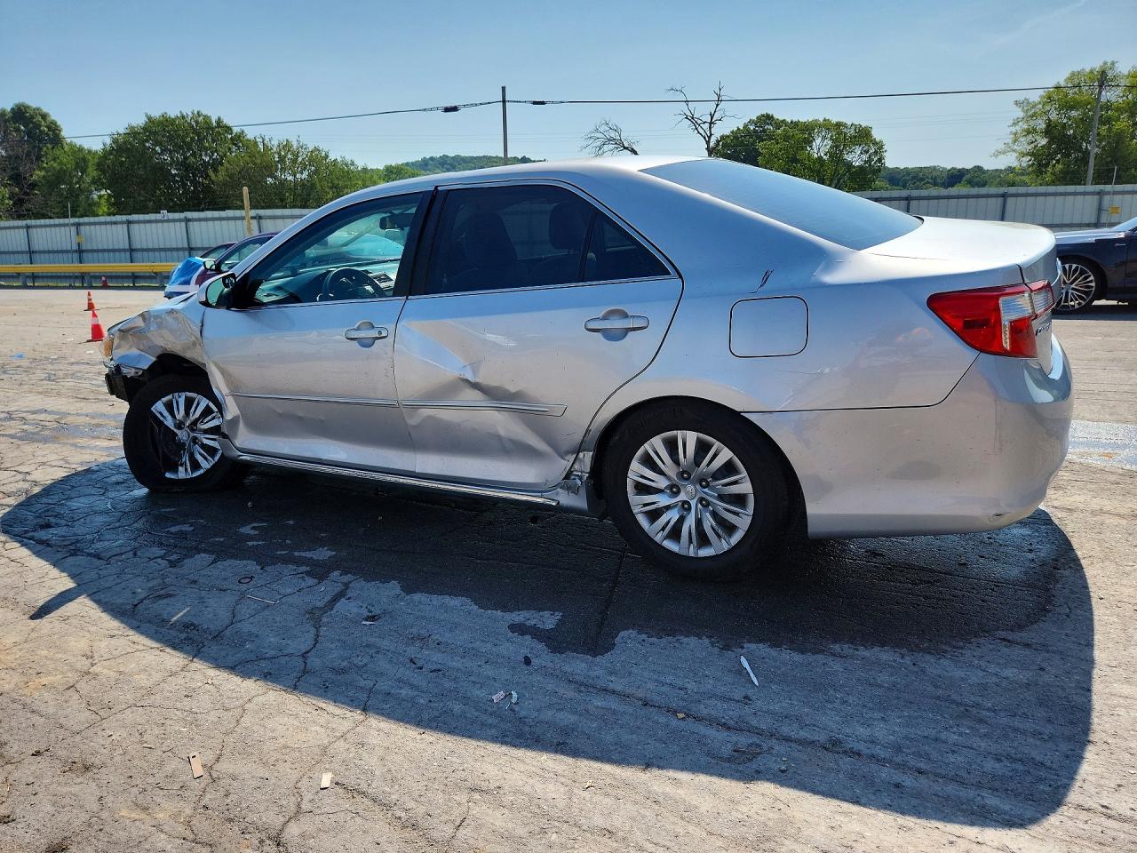 2014 Toyota Camry Le Silver vin: 4T4BF1FK9ER381757