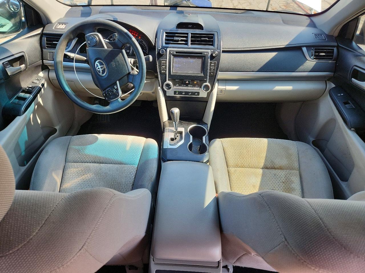 2014 Toyota Camry Le Silver vin: 4T4BF1FK9ER381757