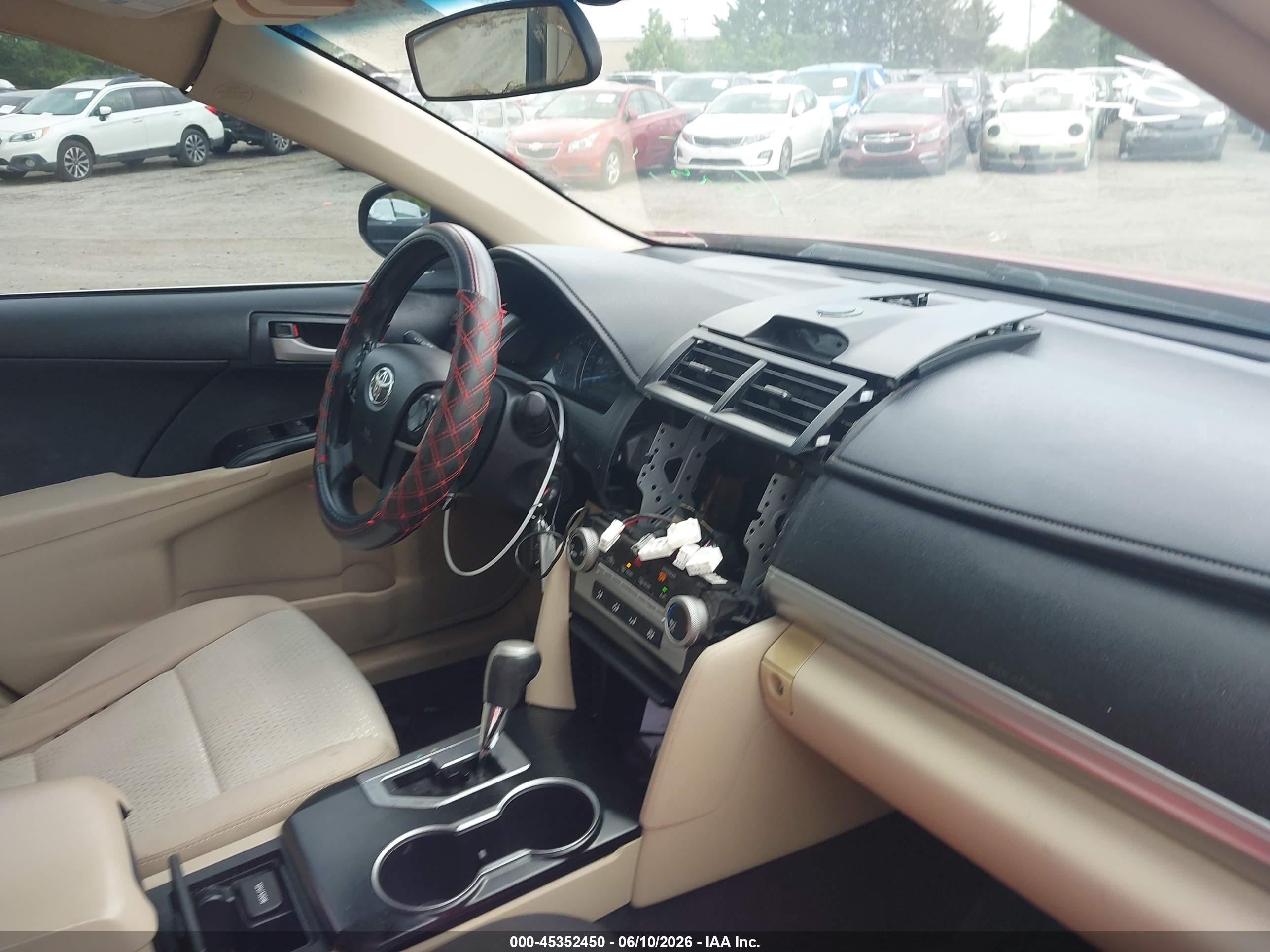 2014 Toyota Camry Le Red vin: 4T4BF1FK9ER384691