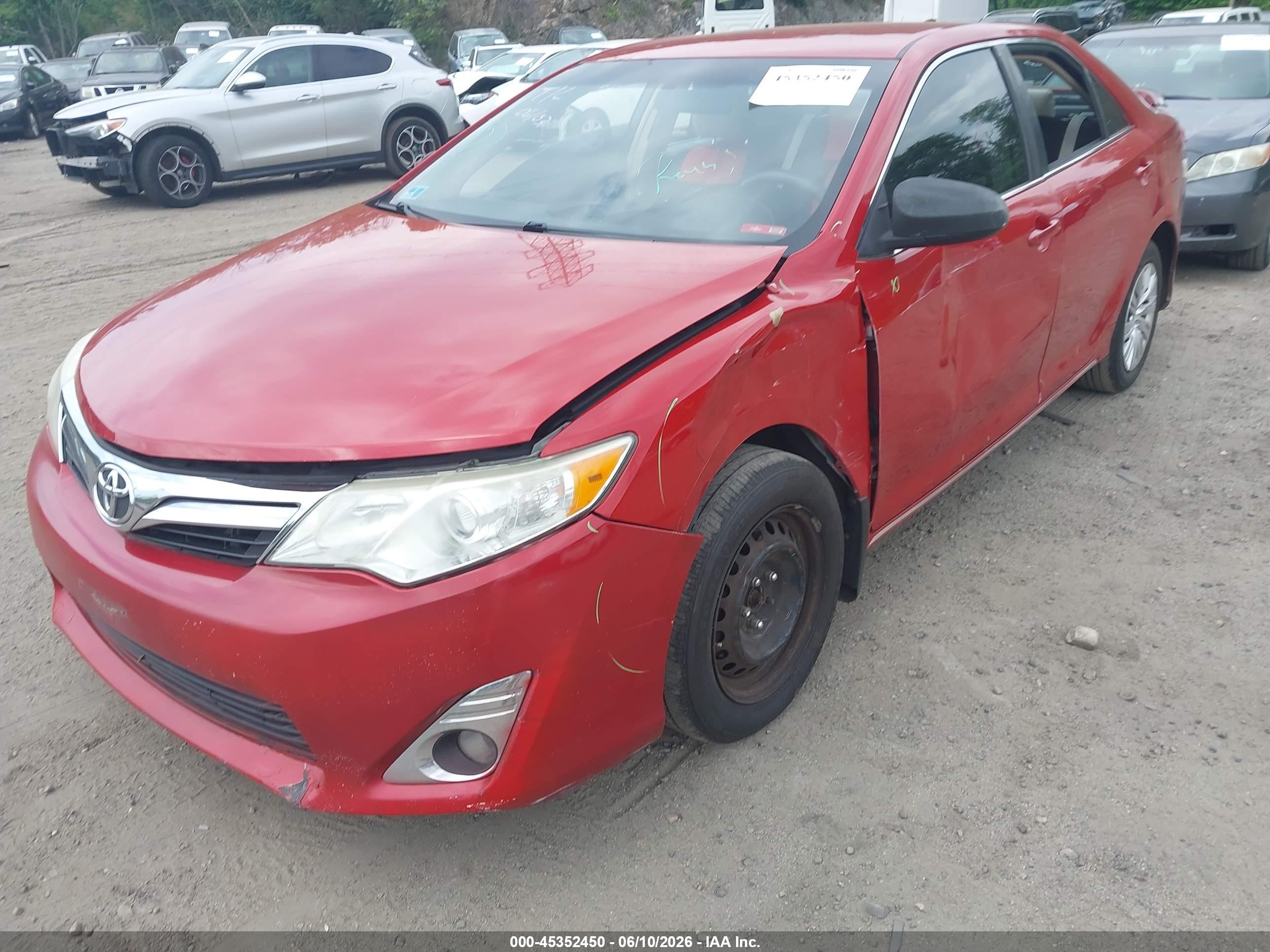 2014 Toyota Camry Le Red vin: 4T4BF1FK9ER384691