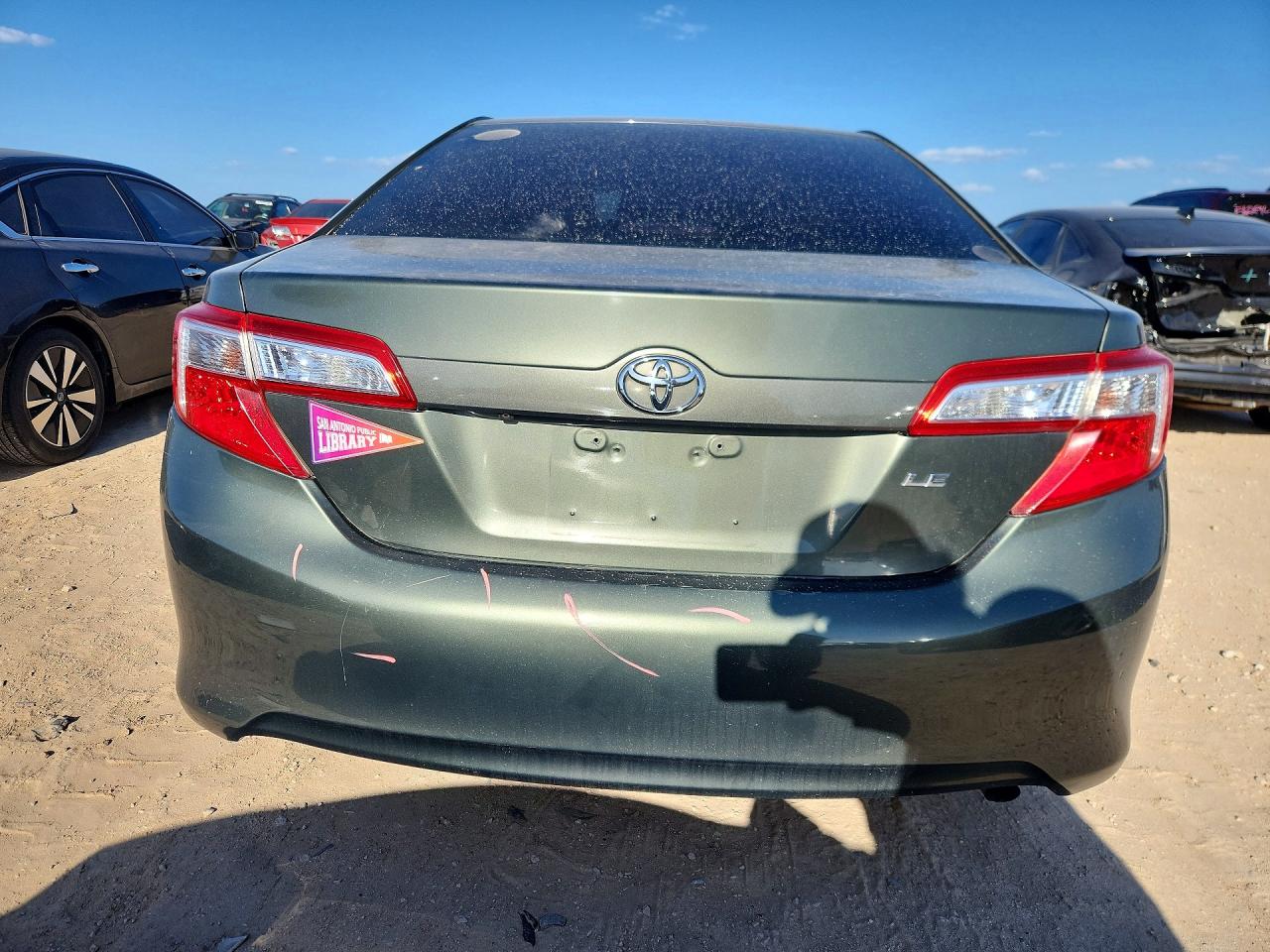 2014 Toyota Camry Le Green vin: 4T4BF1FK9ER385016