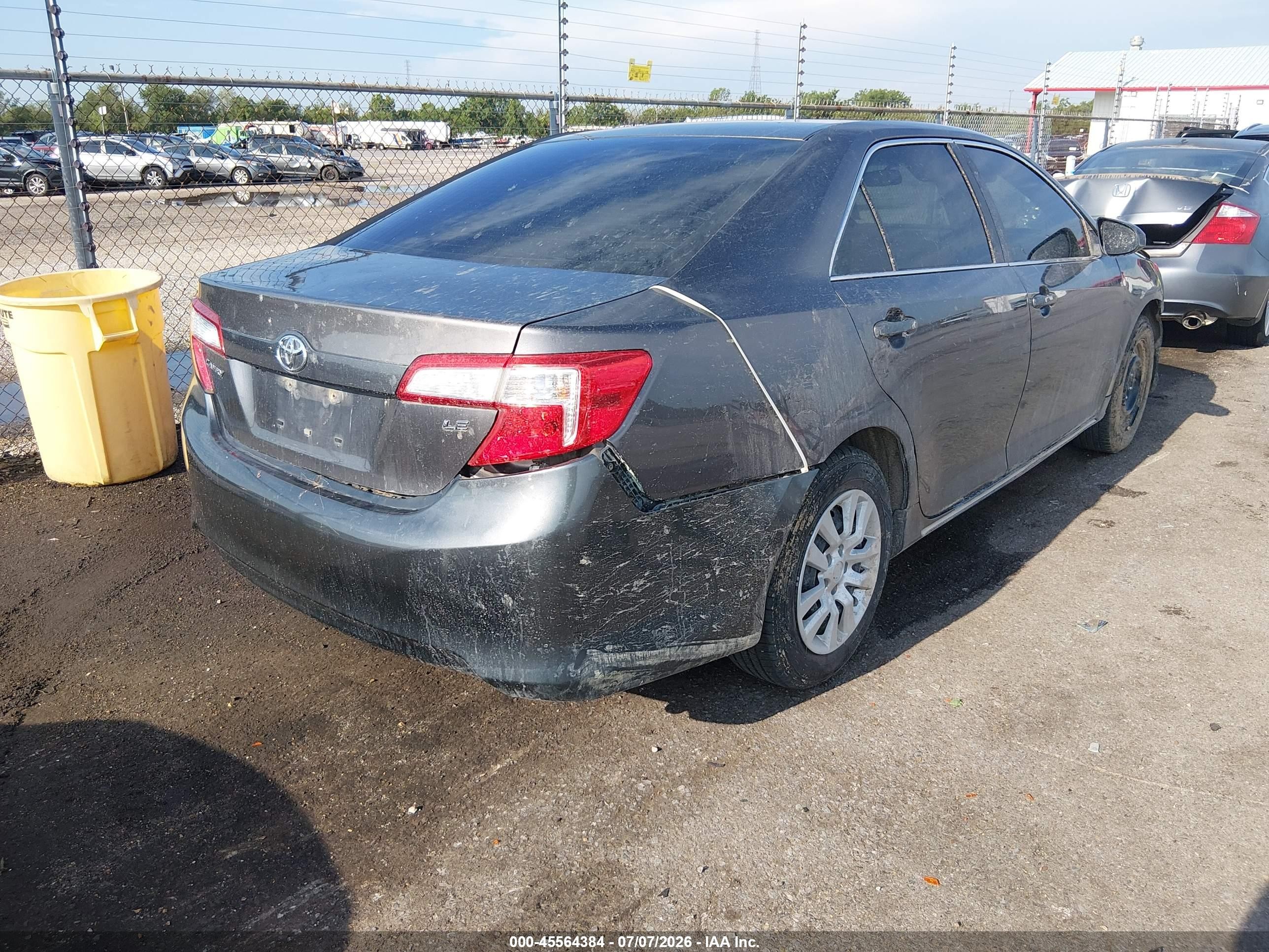 2014 Toyota Camry Le Beige vin: 4T4BF1FK9ER387929