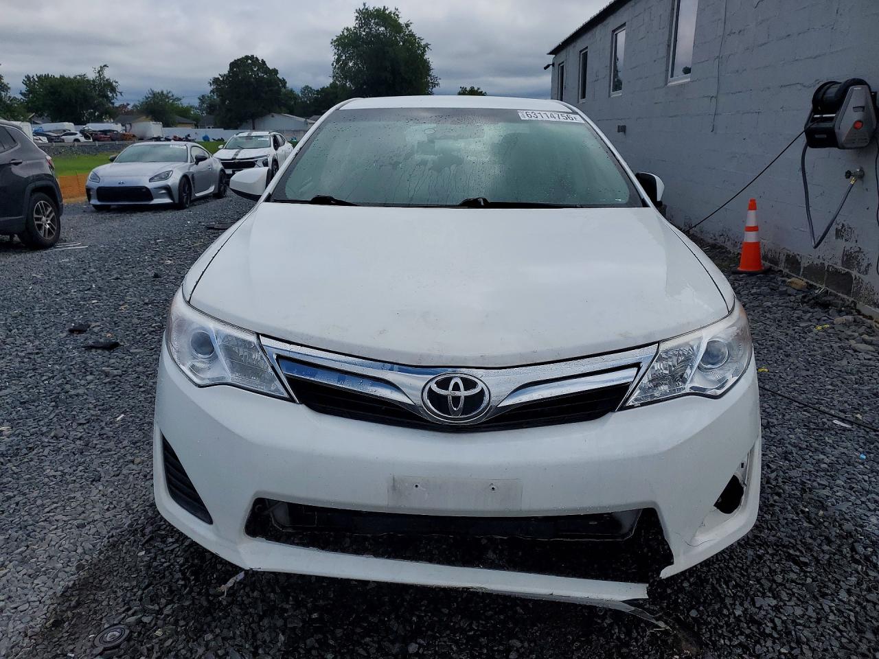 2014 Toyota Camry Le White vin: 4T4BF1FK9ER388594