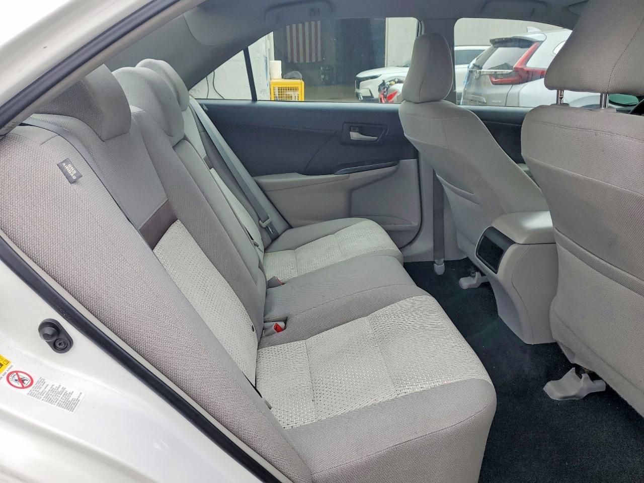 2014 Toyota Camry Le White vin: 4T4BF1FK9ER388594