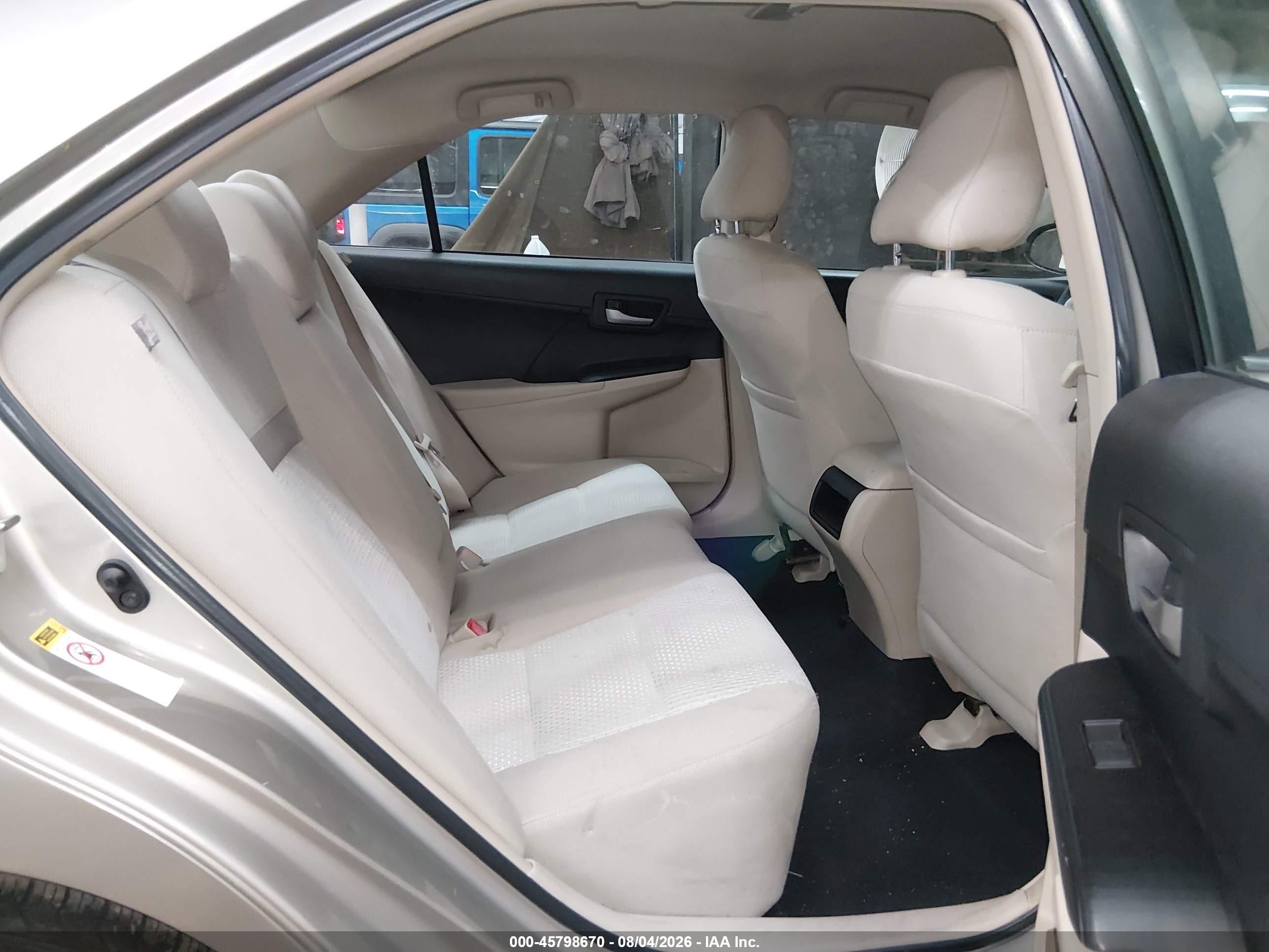2014 Toyota Camry Le Tan vin: 4T4BF1FK9ER393553