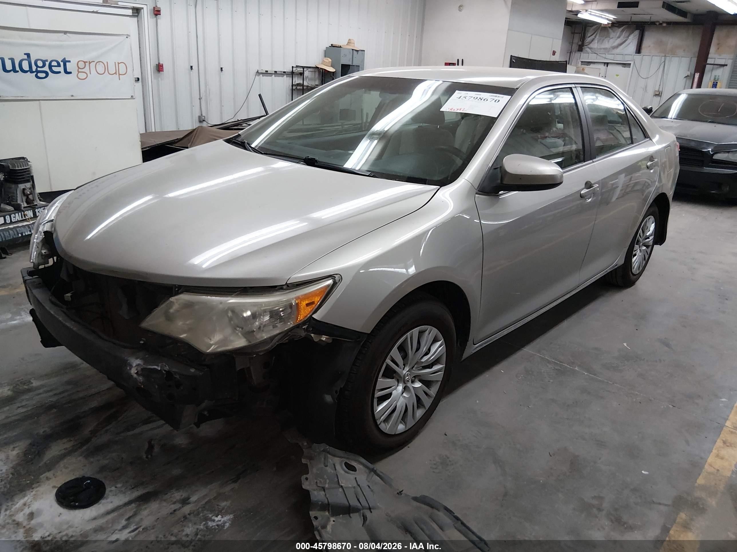 2014 Toyota Camry Le Tan vin: 4T4BF1FK9ER393553