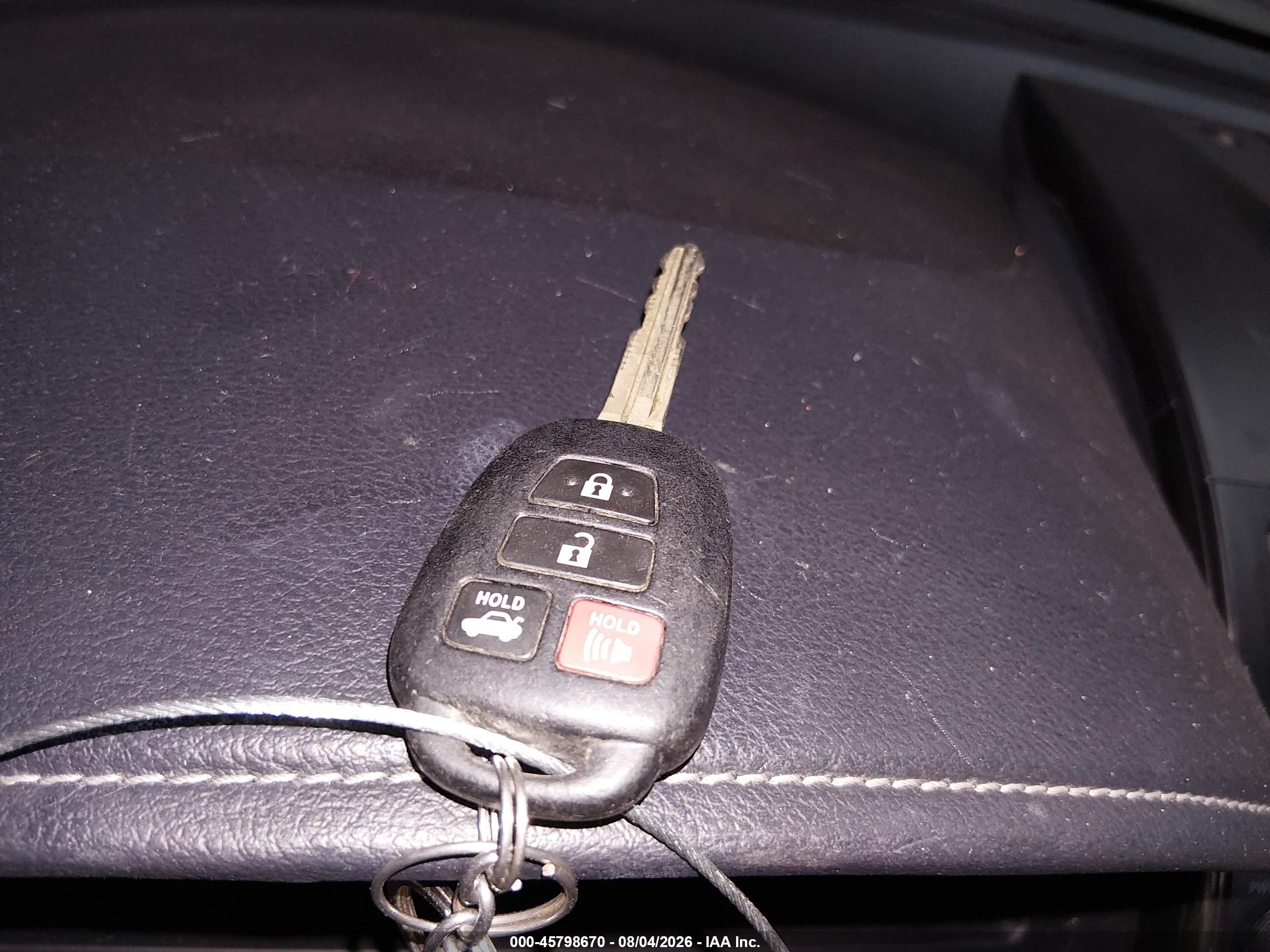 2014 Toyota Camry Le Tan vin: 4T4BF1FK9ER393553