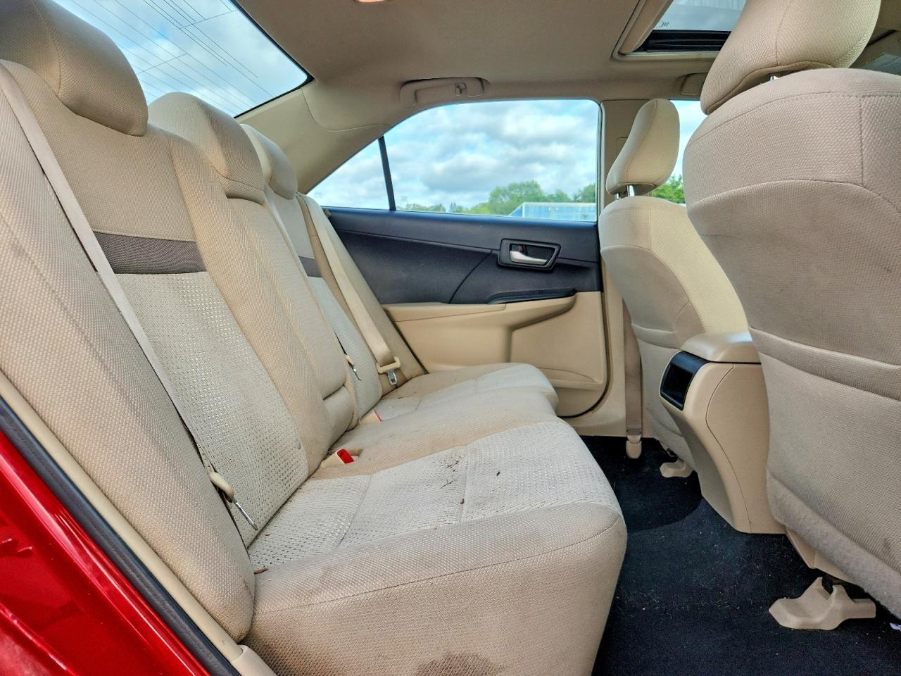 2014 Toyota Camry Le Красный vin: 4T4BF1FK9ER402137