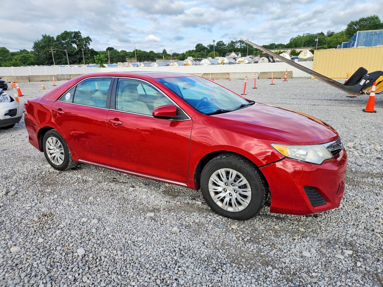 2014 Toyota Camry Le Красный vin: 4T4BF1FK9ER402137