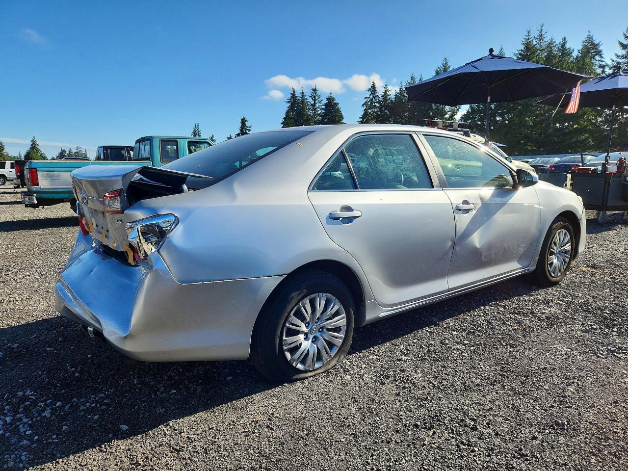 2014 Toyota Camry Le Silver vin: 4T4BF1FK9ER405944