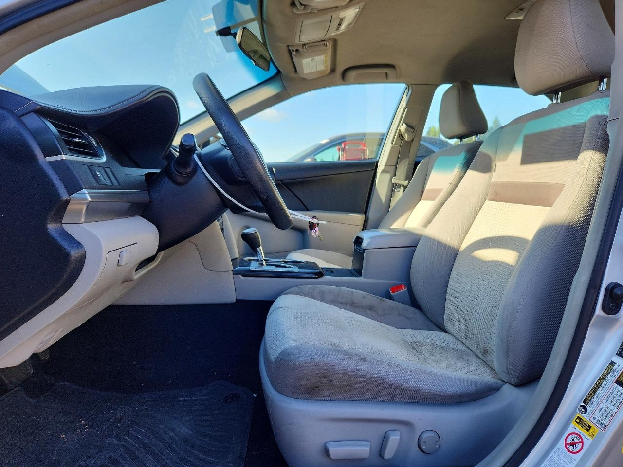 2014 Toyota Camry Le Silver vin: 4T4BF1FK9ER405944