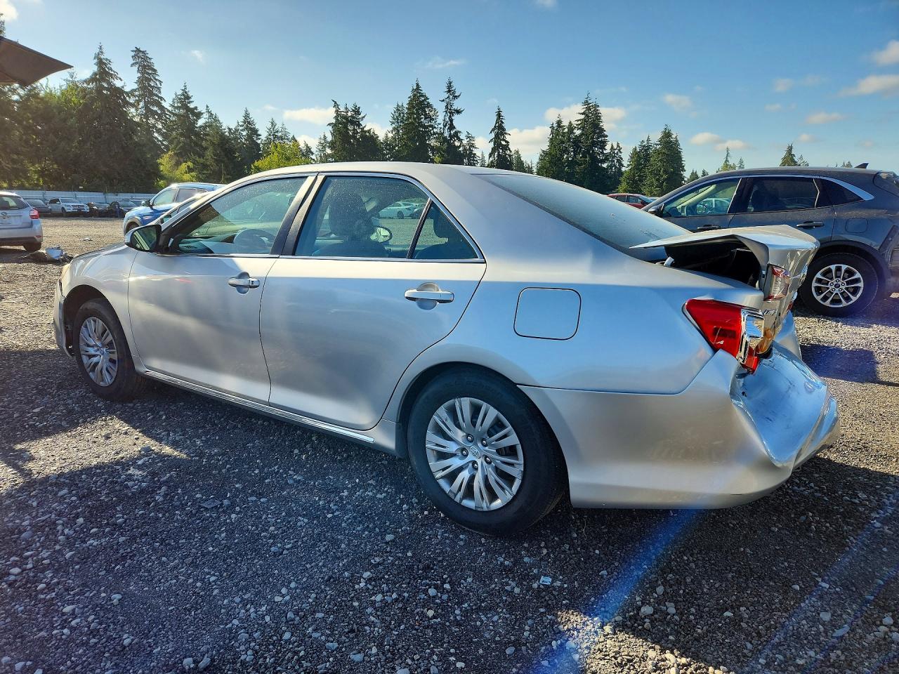 2014 Toyota Camry Le Silver vin: 4T4BF1FK9ER405944