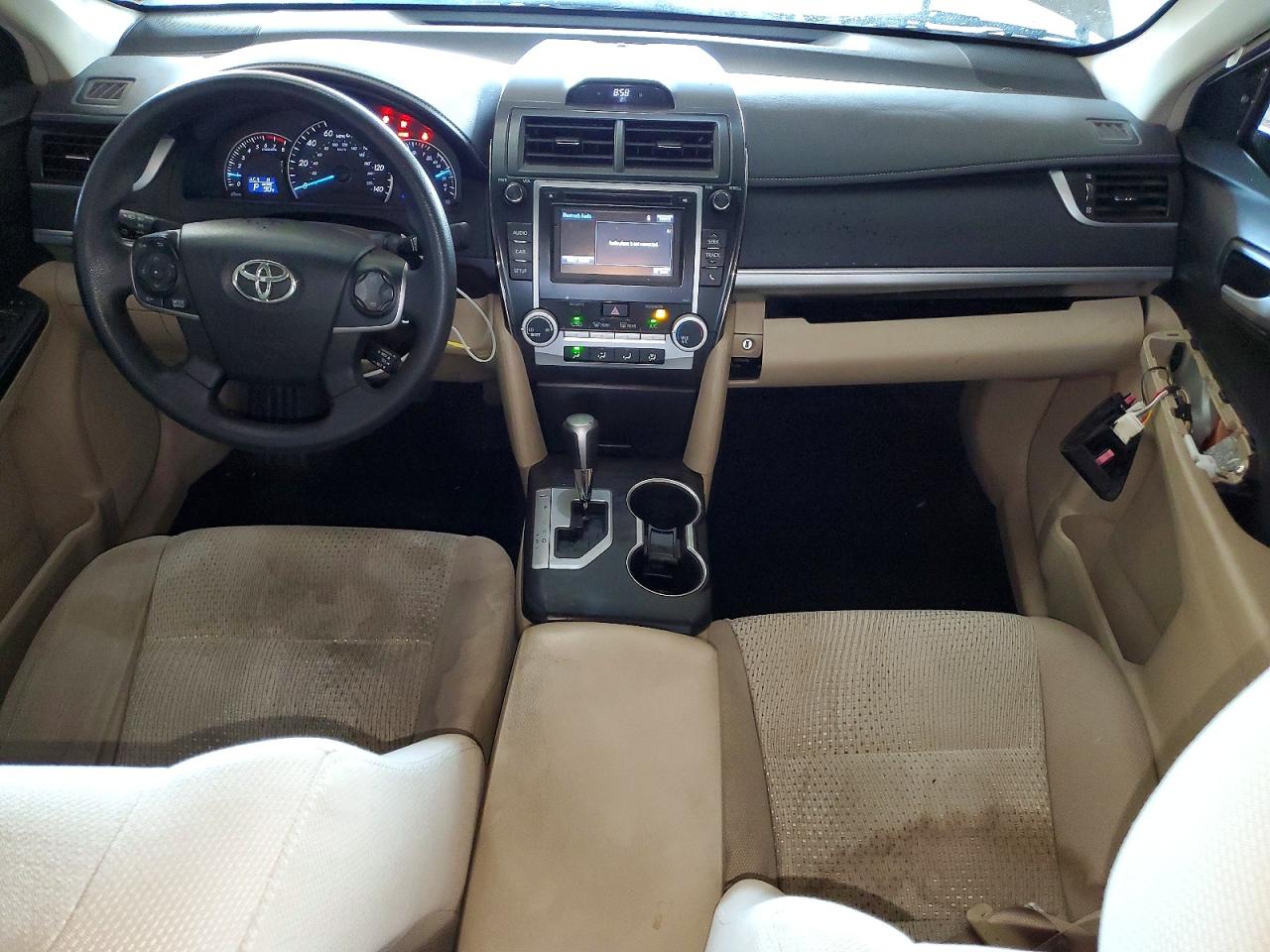 2014 Toyota Camry Le Silver vin: 4T4BF1FK9ER413557