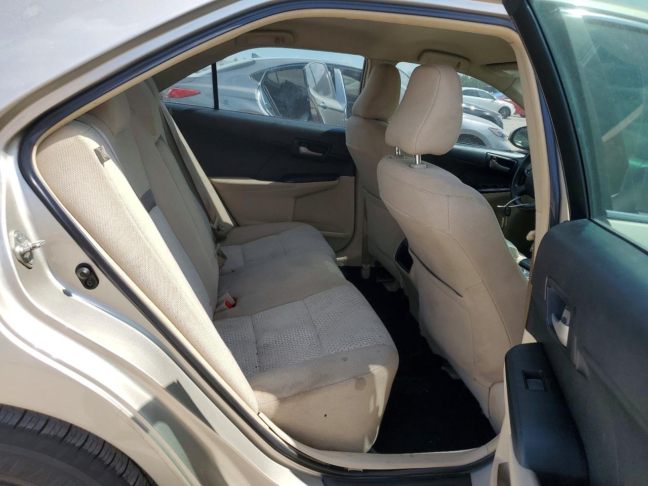 2014 Toyota Camry Le Beige vin: 4T4BF1FK9ER422159