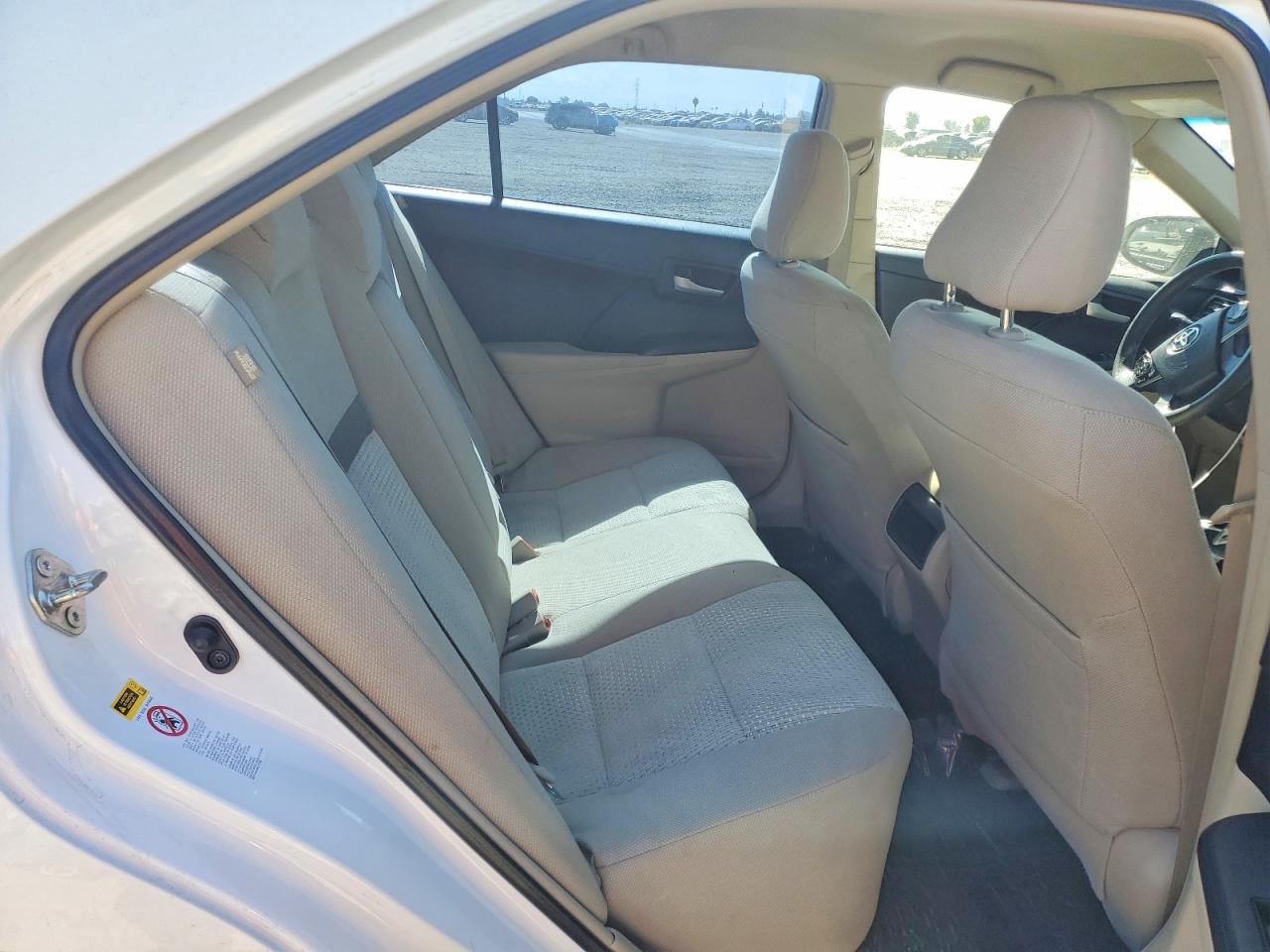 2014 Toyota Camry Le White vin: 4T4BF1FK9ER422887