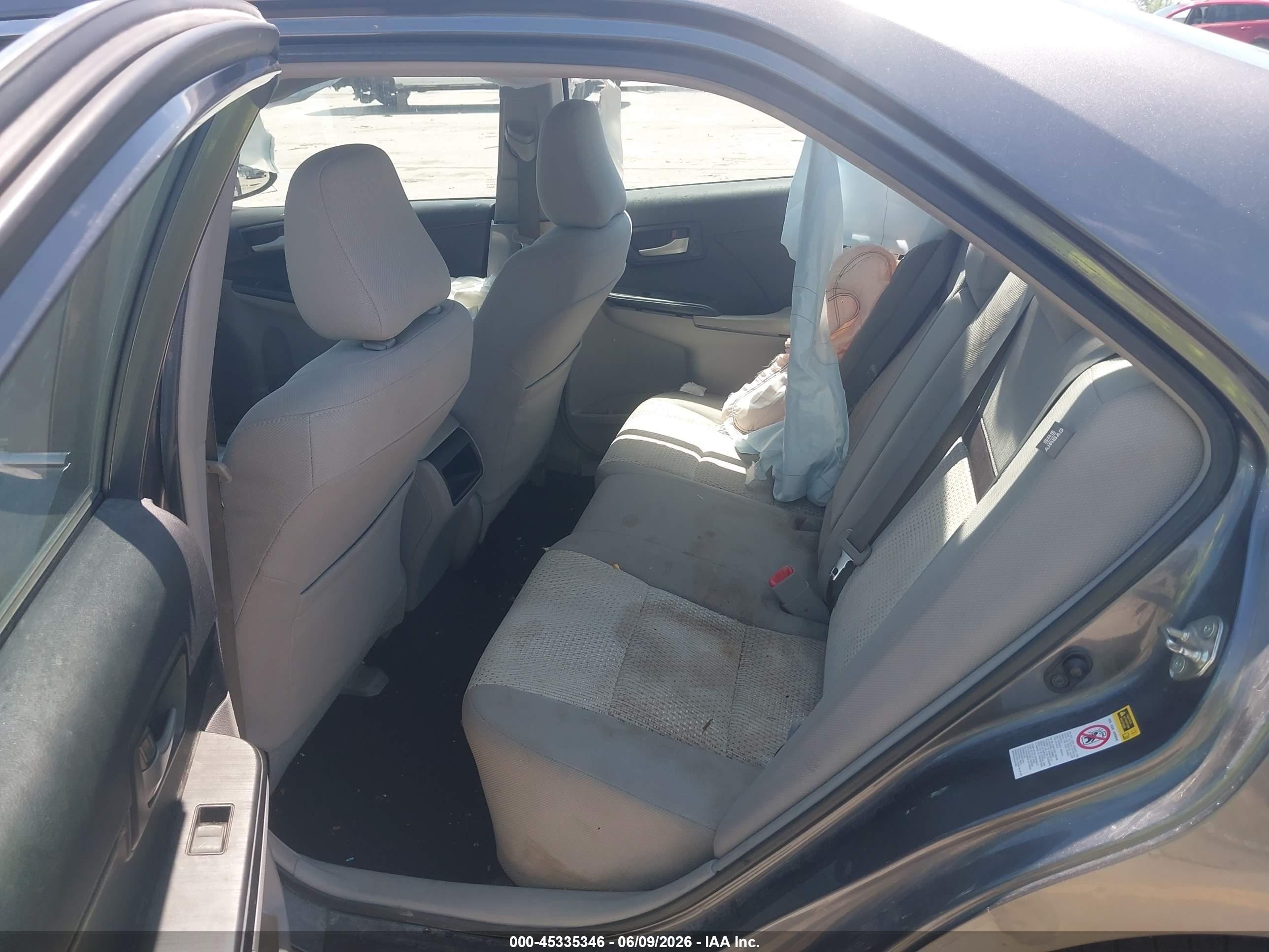 2014 Toyota Camry Le Gray vin: 4T4BF1FK9ER423327