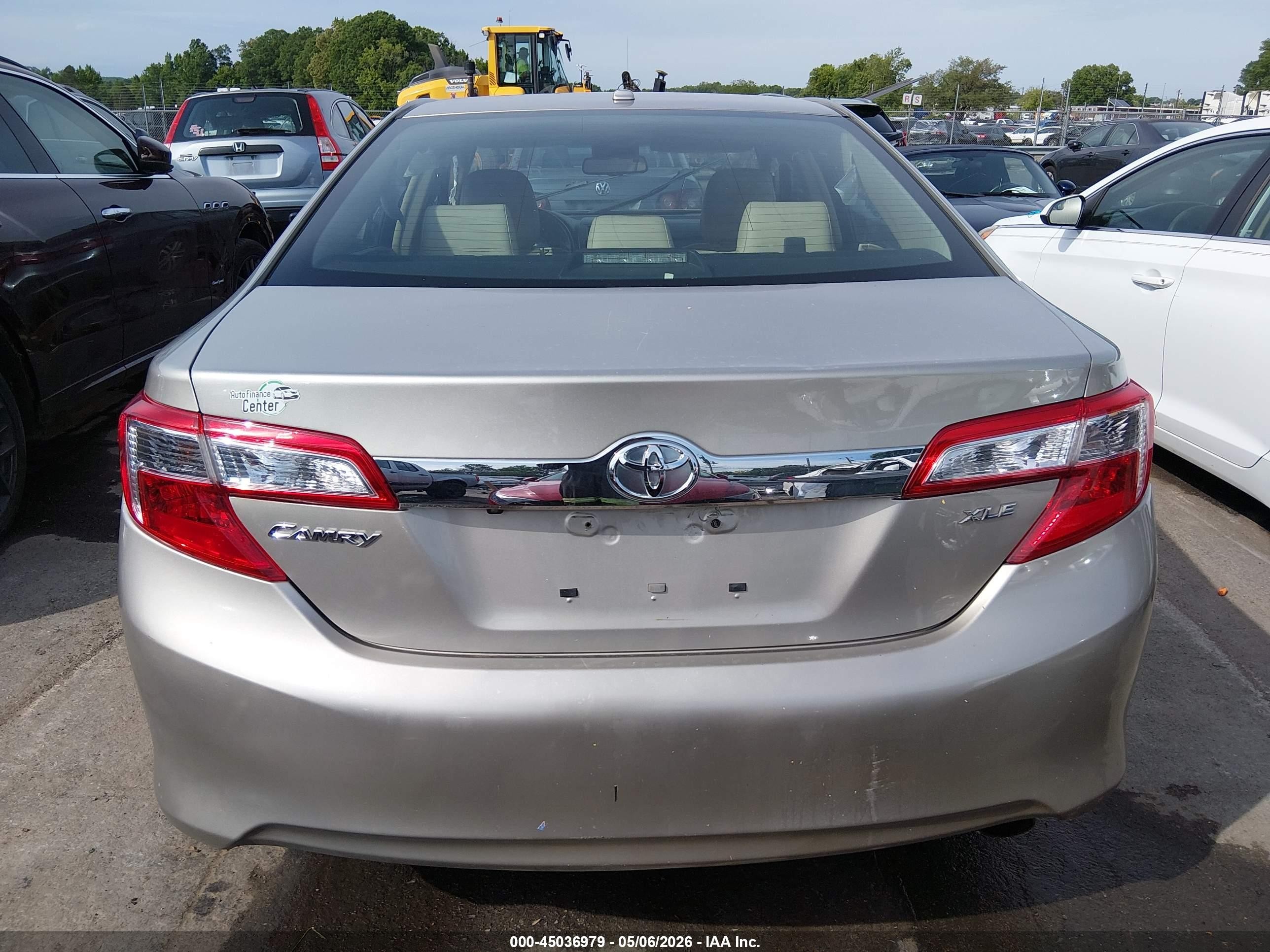2014 Toyota Camry Xle Tan vin: 4T4BF1FK9ER426194