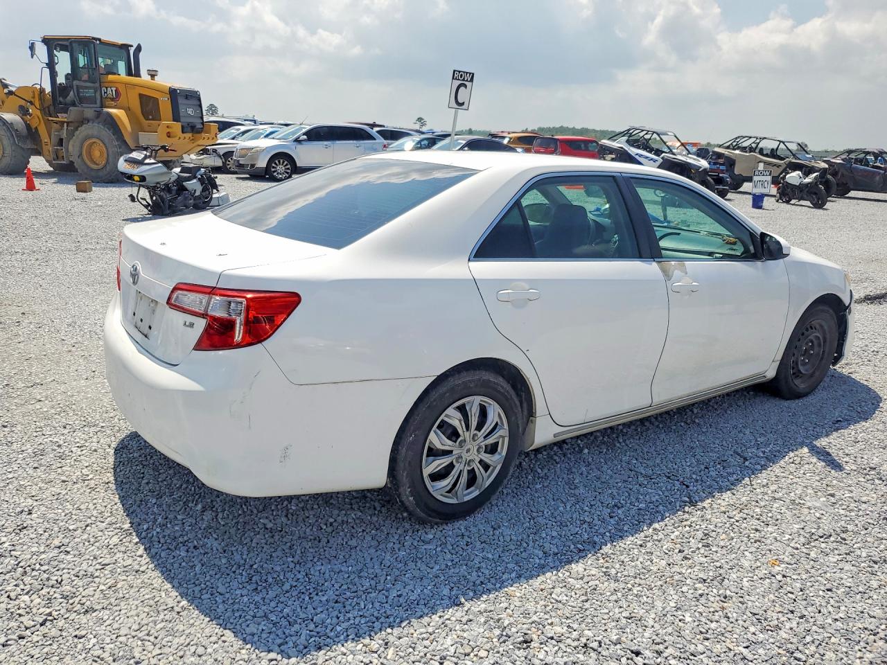 2014 Toyota Camry Le White vin: 4T4BF1FK9ER426986