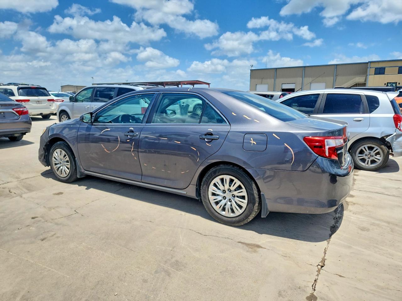 2014 Toyota Camry Le Gray vin: 4T4BF1FK9ER428625