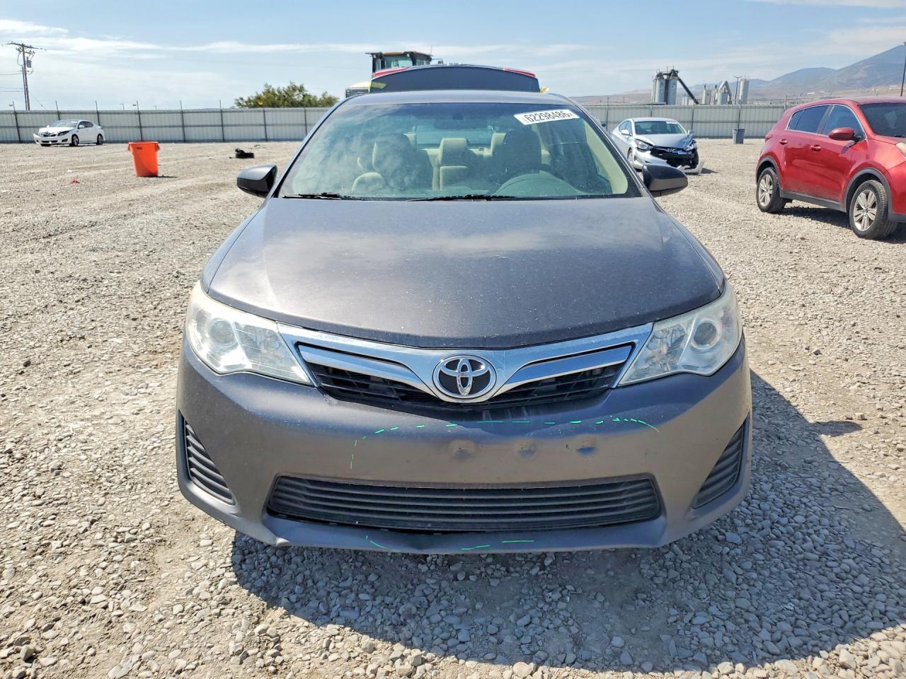 2014 Toyota Camry L Угольный vin: 4T4BF1FK9ER431394