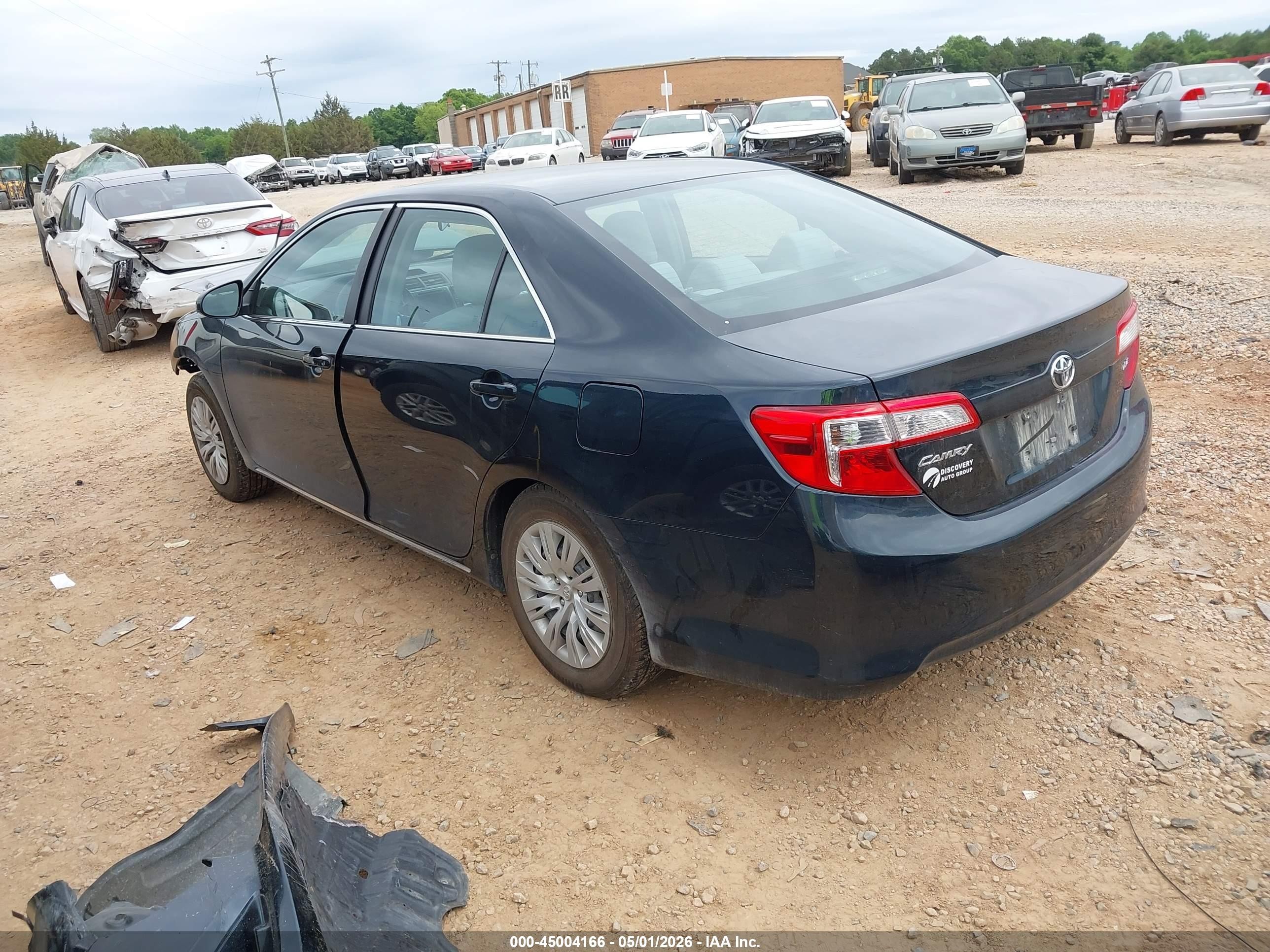 2014 Toyota Camry L/le/se/se Sport/xle Blue vin: 4T4BF1FK9ER434456