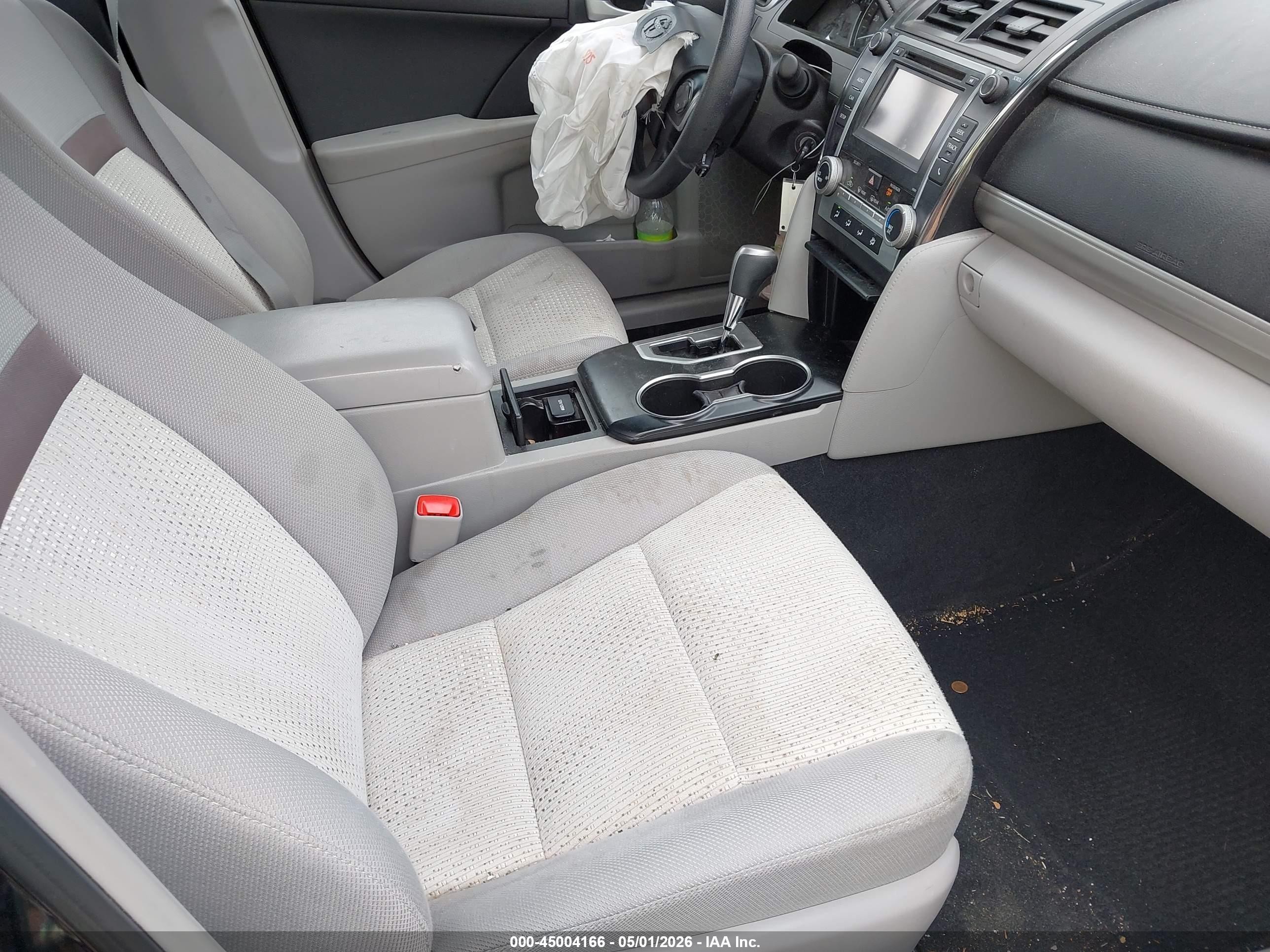 2014 Toyota Camry L/le/se/se Sport/xle Blue vin: 4T4BF1FK9ER434456