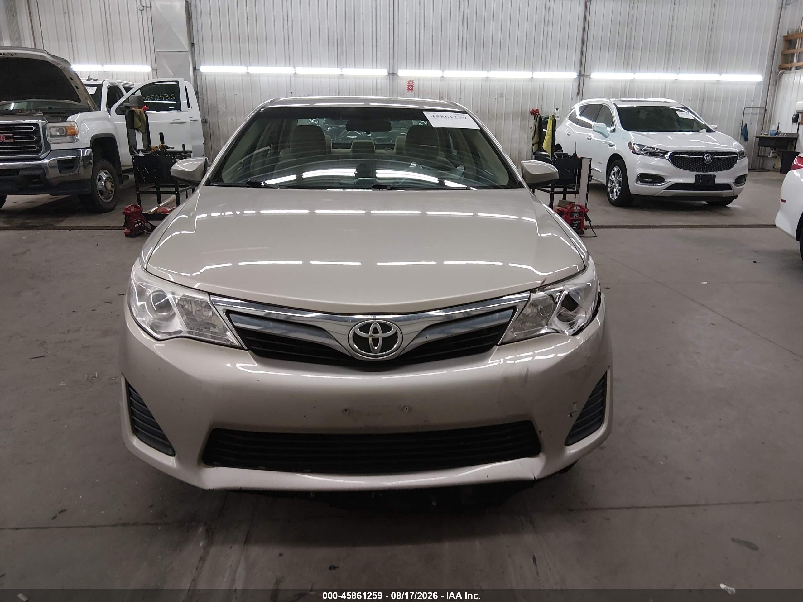 2014 Toyota Camry Le Gold vin: 4T4BF1FK9ER436126