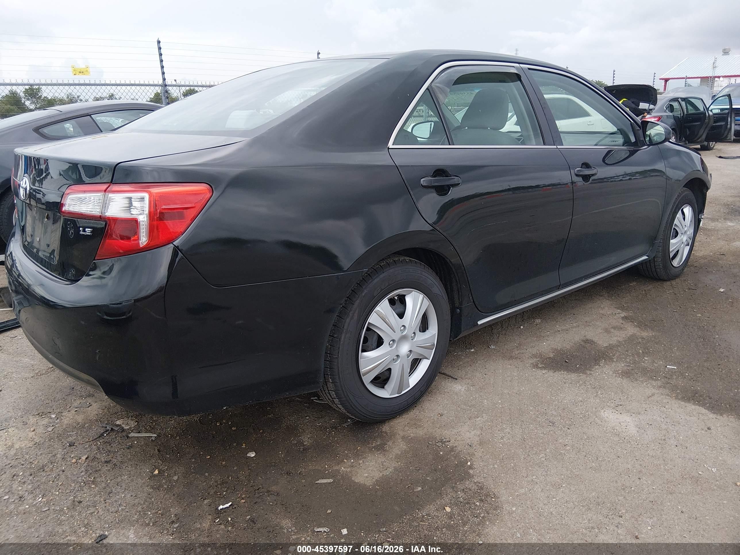 2014 Toyota Camry Le Black vin: 4T4BF1FK9ER437518