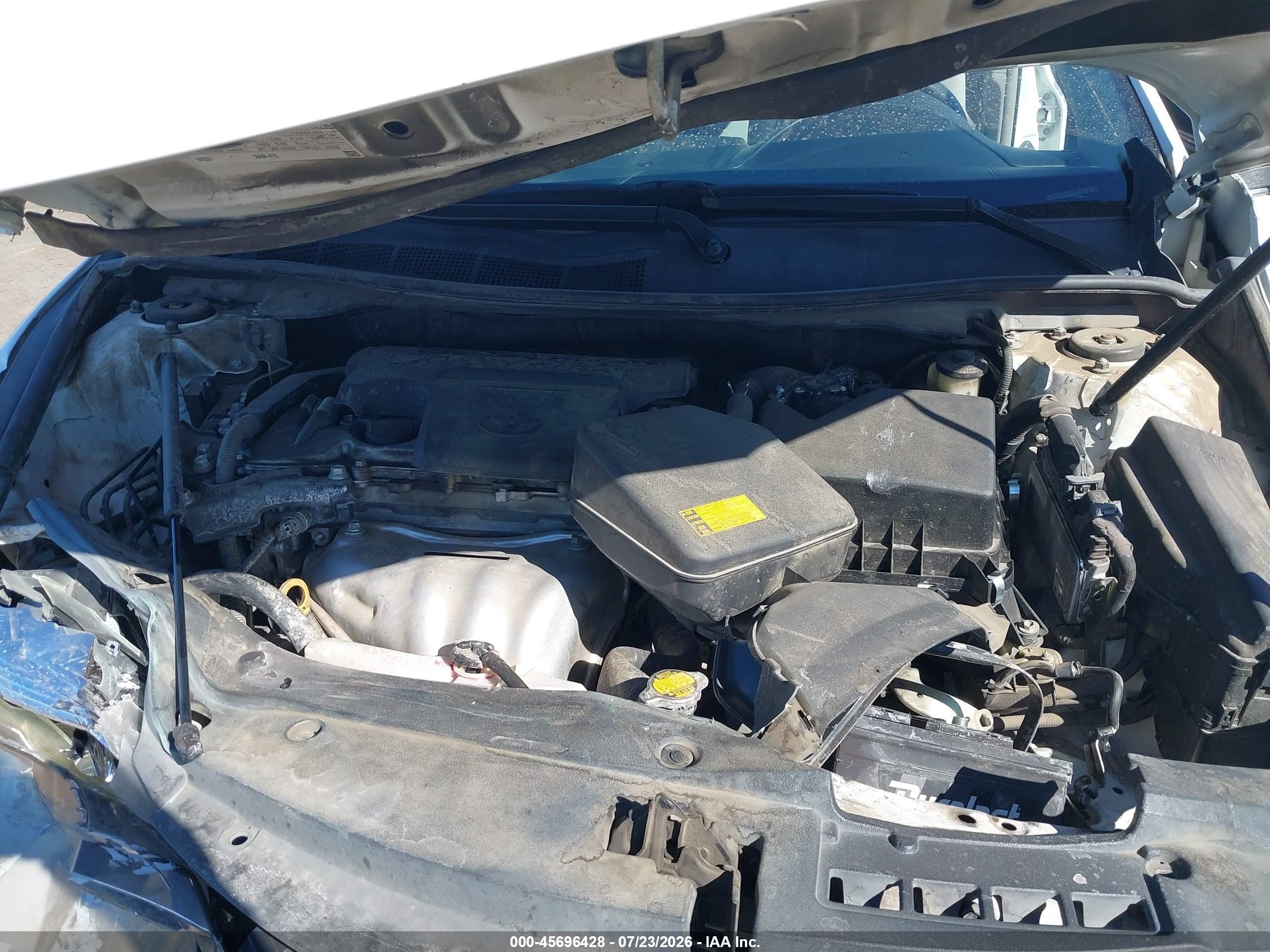2015 Toyota Camry Le Белый vin: 4T4BF1FK9FR448939