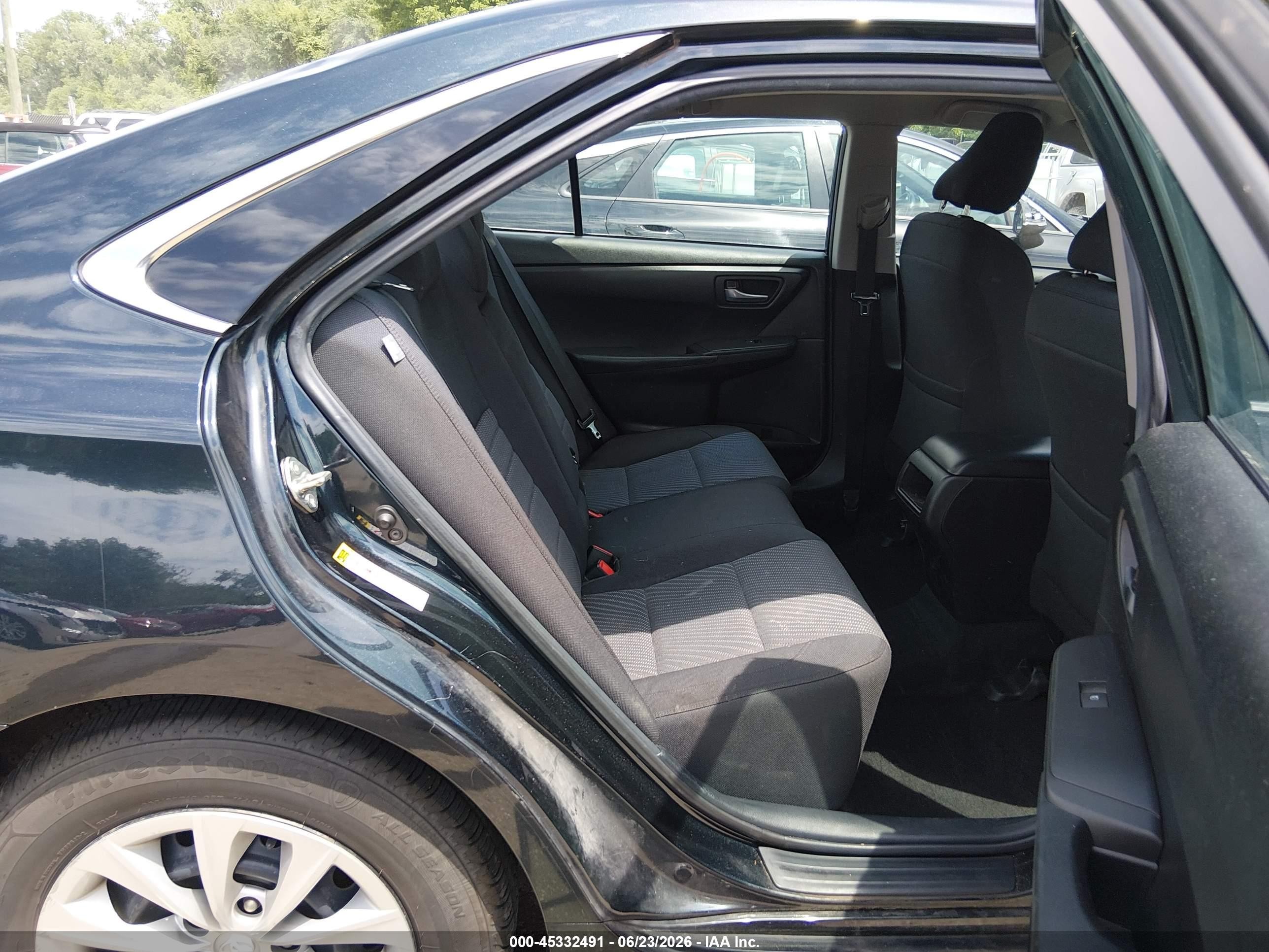 2015 Toyota Camry Le Dark Blue vin: 4T4BF1FK9FR453414