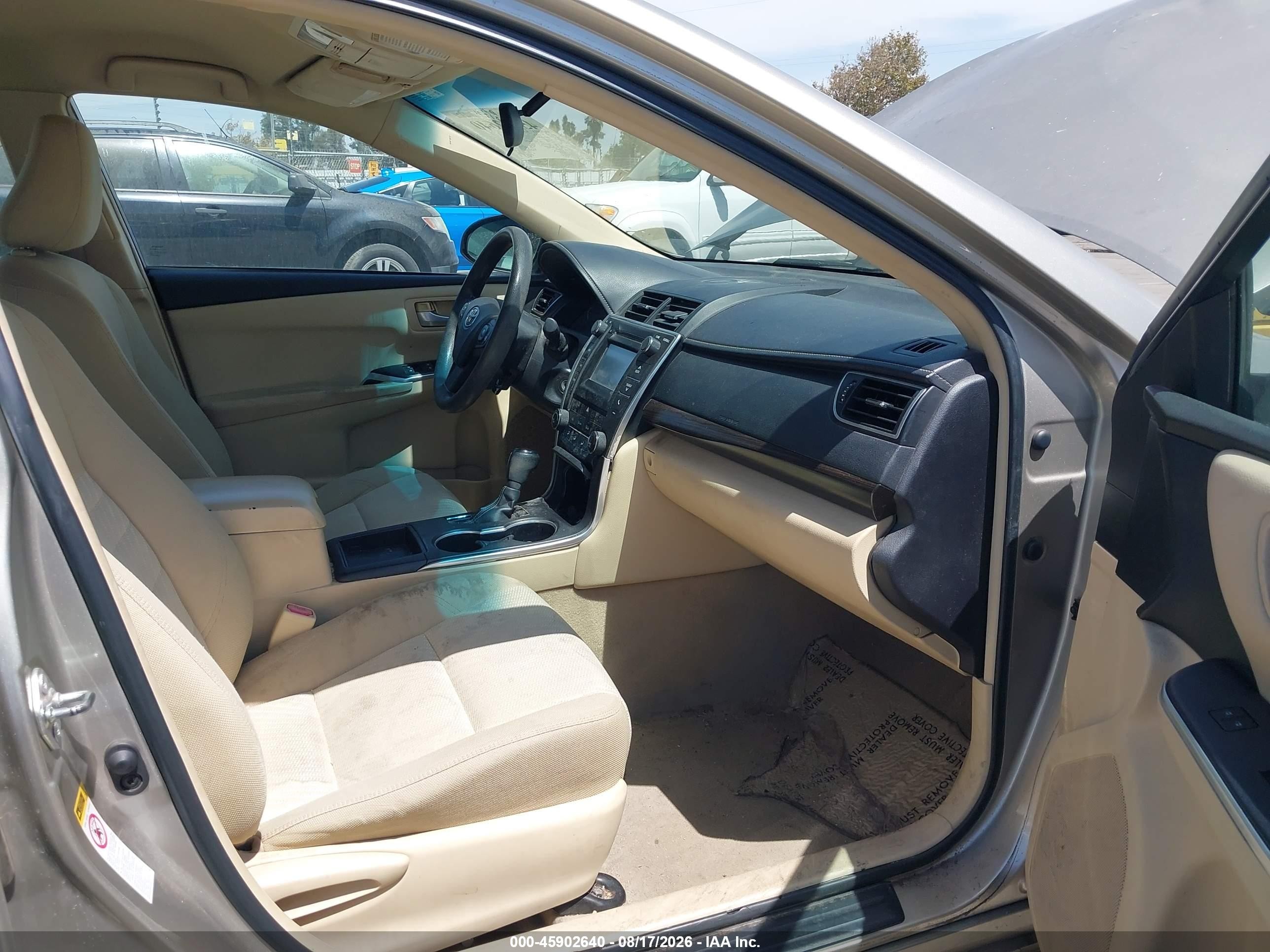 2015 Toyota Camry Le Золотой vin: 4T4BF1FK9FR484954