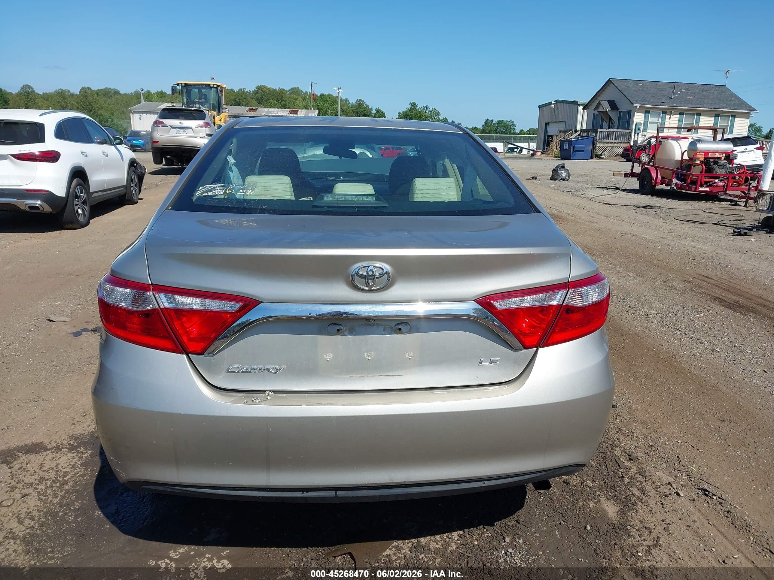 2015 Toyota Camry Le Beige vin: 4T4BF1FK9FR486896