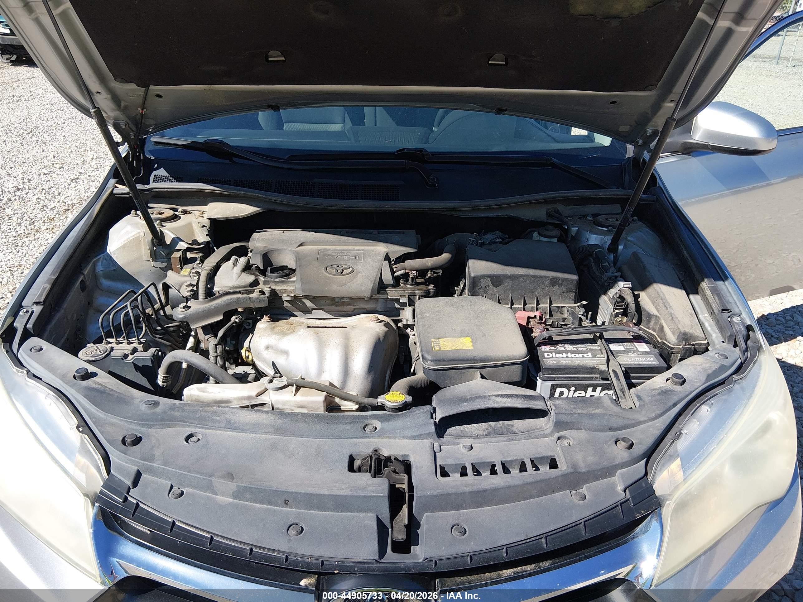 2015 Toyota Camry Le Серебряный vin: 4T4BF1FK9FR490804
